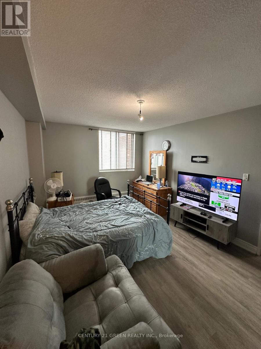 706 - 2556 Argyle Road, Mississauga, Ontario  L5B 2H6 - Photo 20 - W12477439