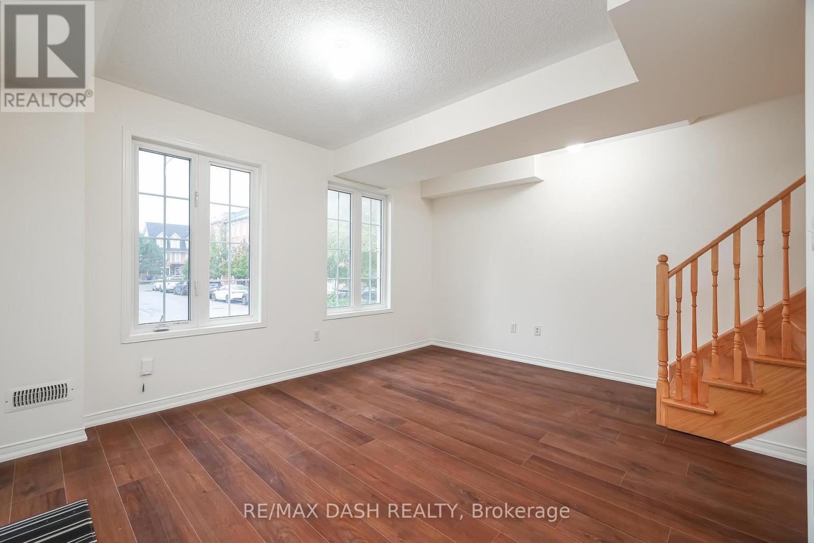 57 Ted Wray Circle, Toronto, Ontario  M3L 0G8 - Photo 12 - W12477444