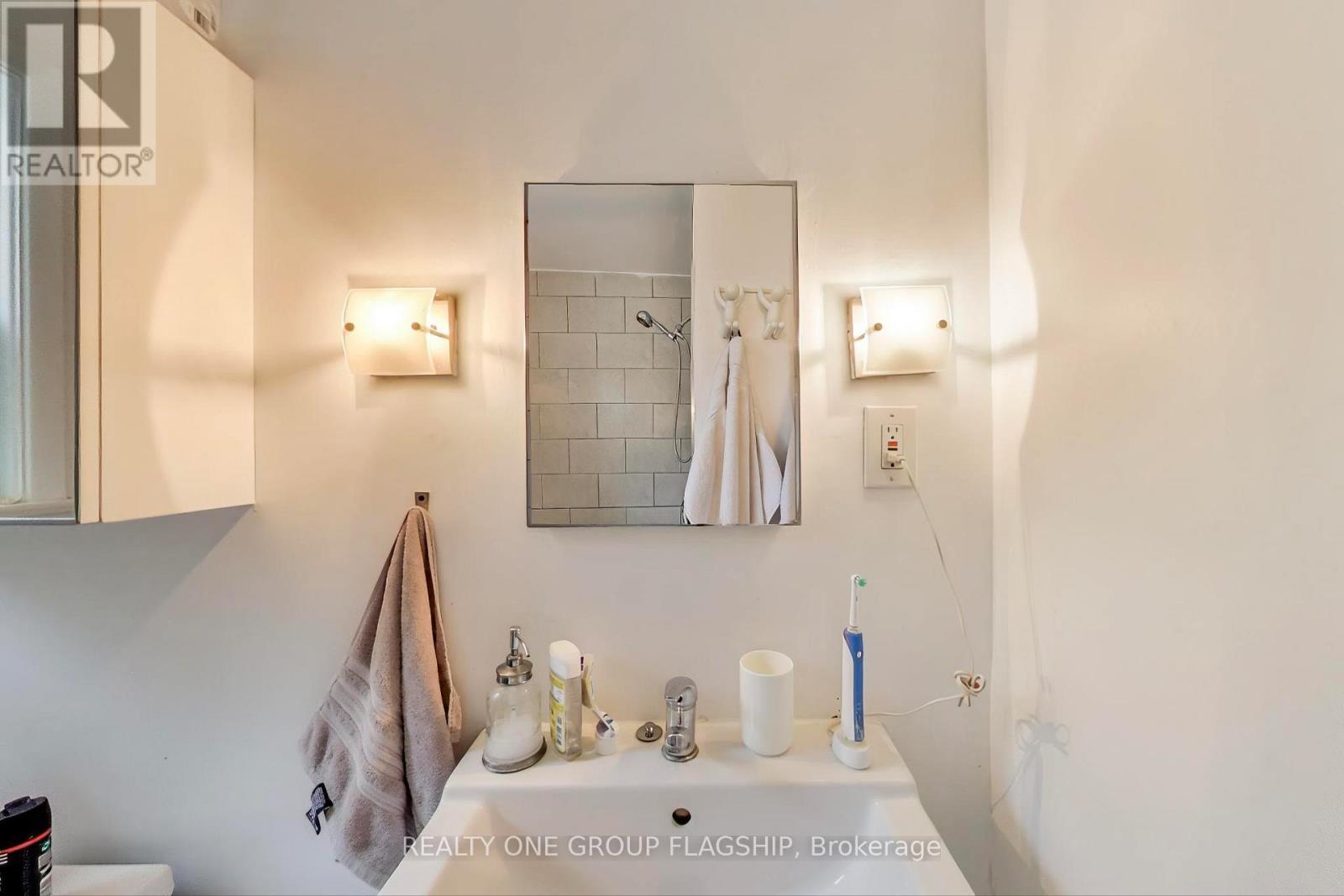 2 - 2302 Lake Shore Boulevard W, Toronto, Ontario  M8V 1B4 - Photo 13 - W12477446