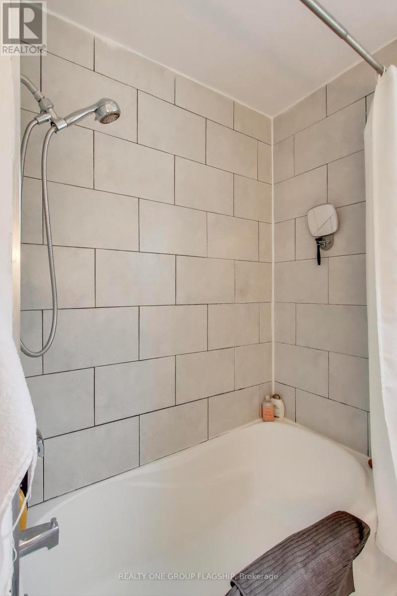 2 - 2302 Lake Shore Boulevard W, Toronto, Ontario  M8V 1B4 - Photo 14 - W12477446