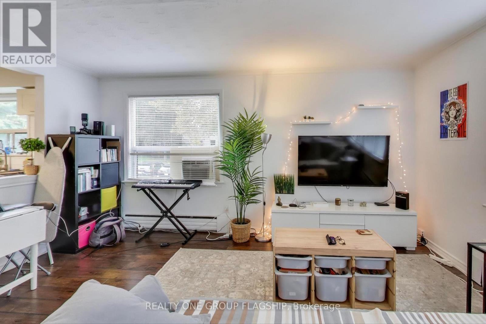 2 - 2302 Lake Shore Boulevard W, Toronto, Ontario  M8V 1B4 - Photo 5 - W12477446