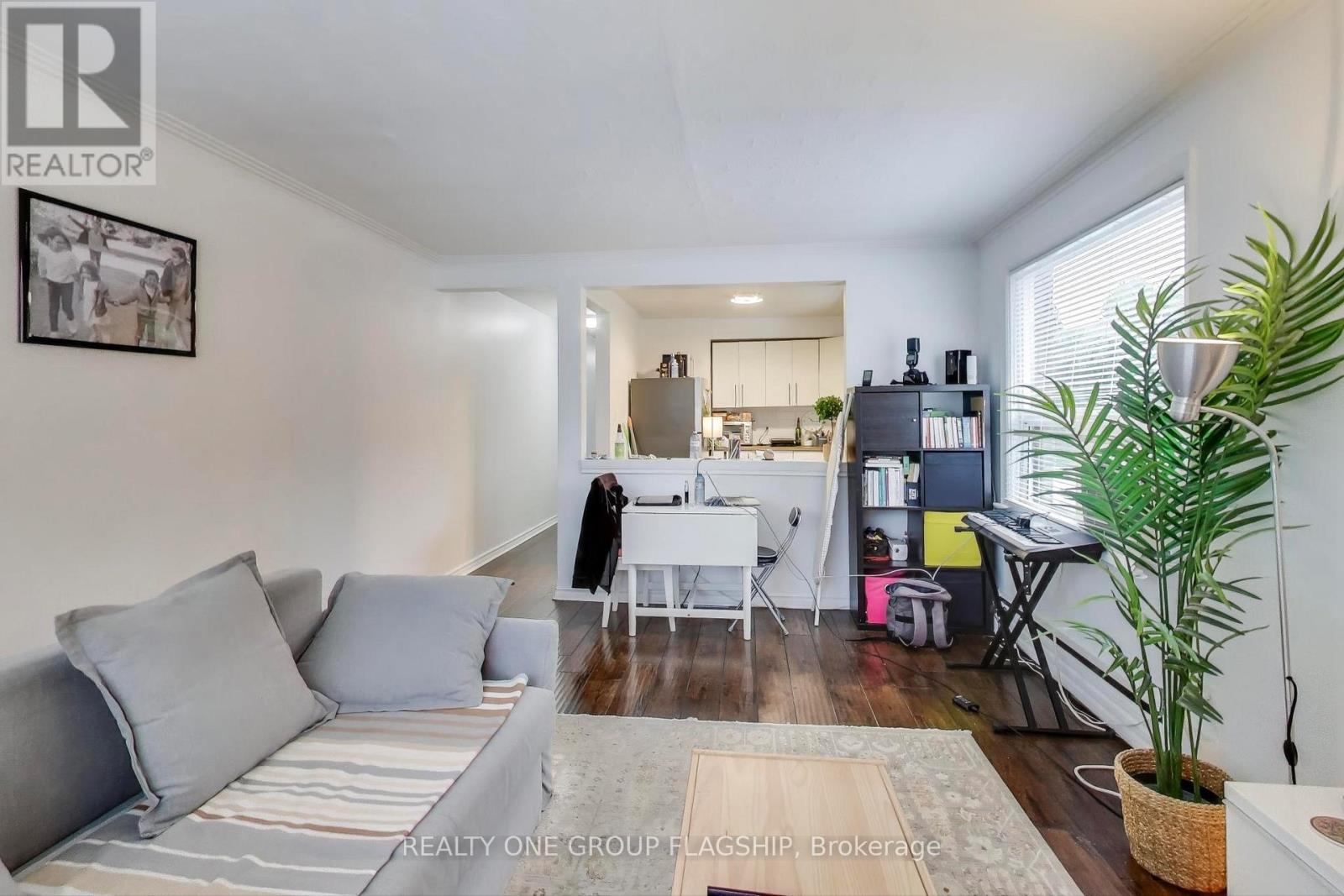 2 - 2302 Lake Shore Boulevard W, Toronto, Ontario  M8V 1B4 - Photo 6 - W12477446