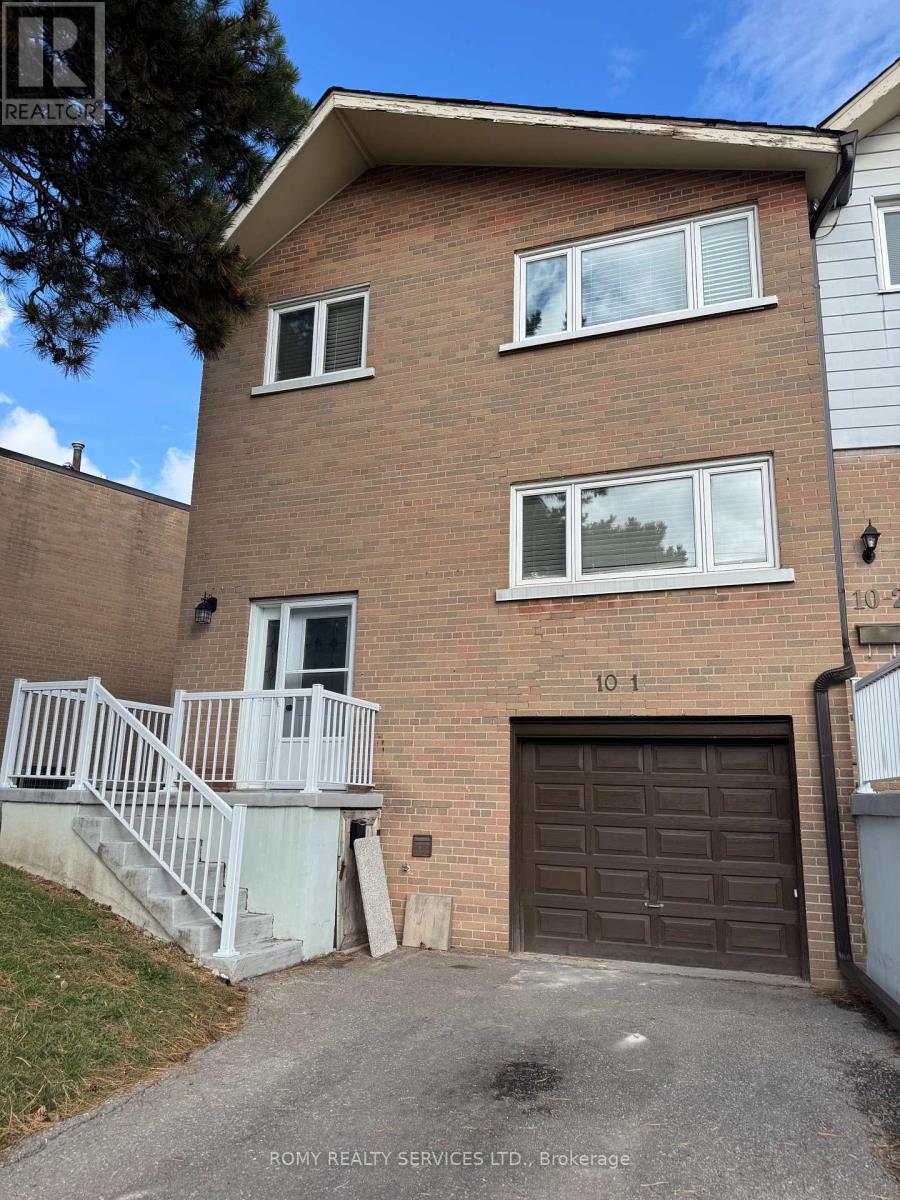 1 - 10 GRANDRAVINE DRIVE, Toronto, Ontario