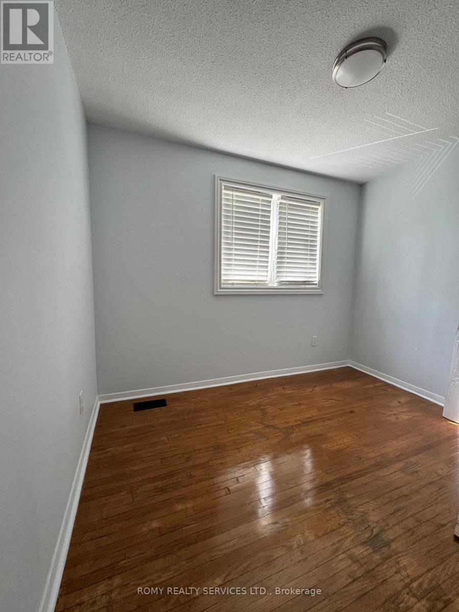 1 - 10 Grandravine Drive, Toronto, Ontario  M3J 1B1 - Photo 11 - W12477465