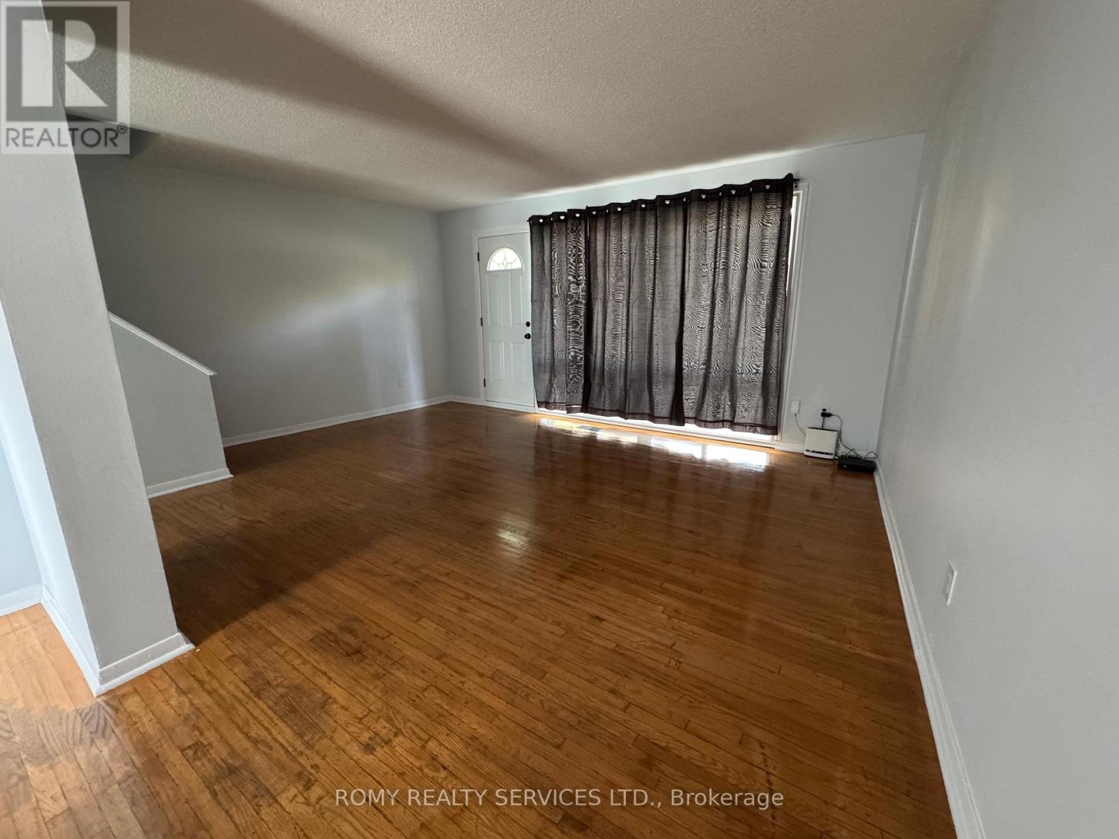 1 - 10 Grandravine Drive, Toronto, Ontario  M3J 1B1 - Photo 6 - W12477465
