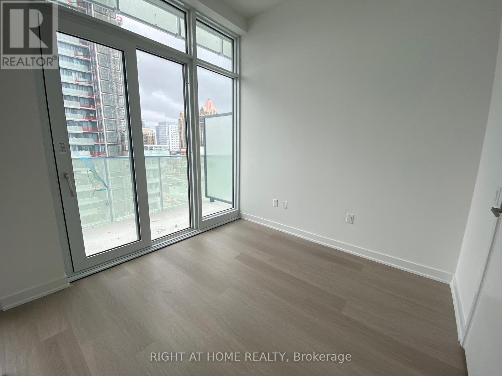 702 - 3883 Quartz Road, Mississauga, Ontario  L5B 4M6 - Photo 10 - W12477470