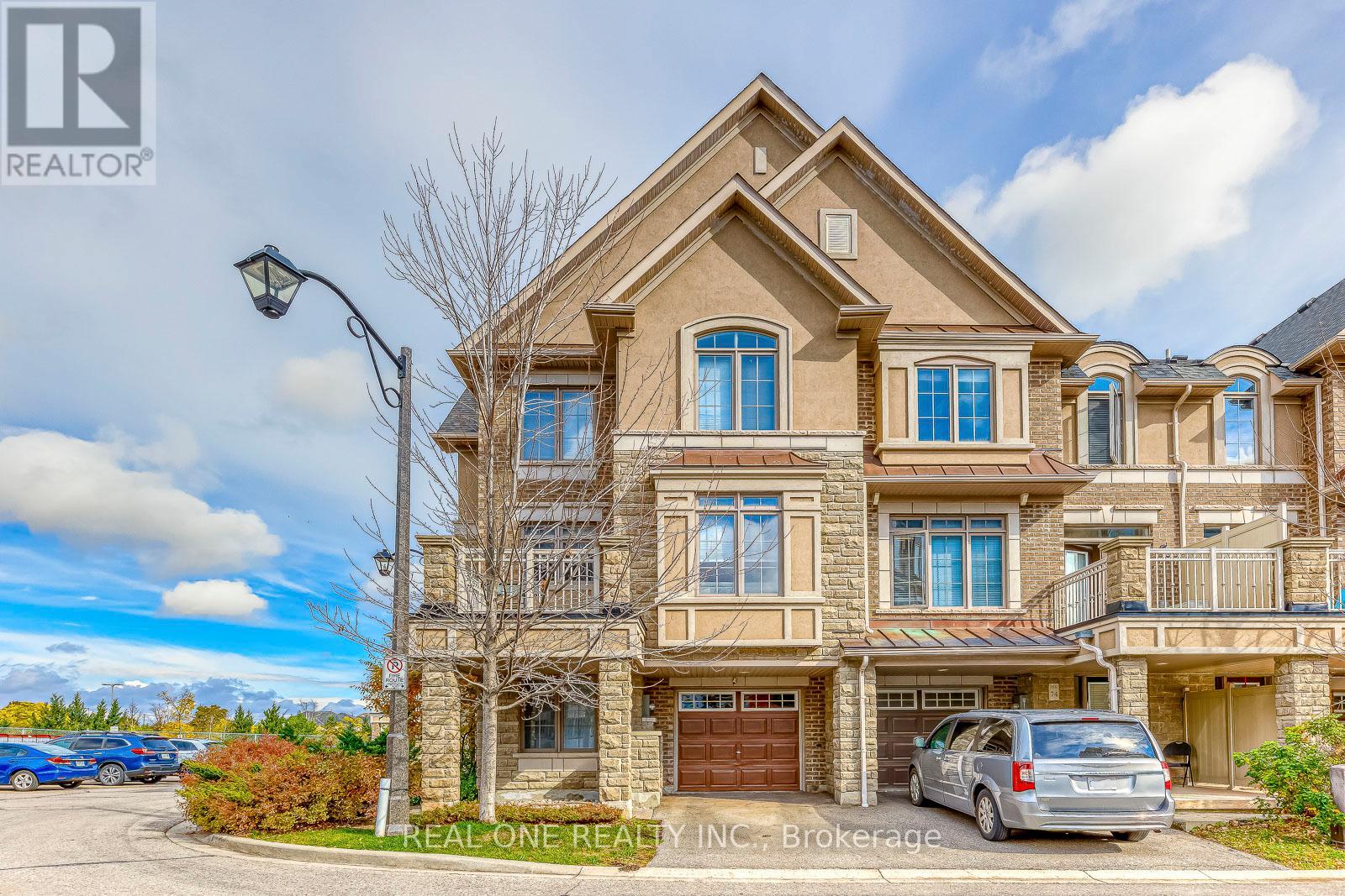 75 - 2435 Greenwich Drive, Oakville, Ontario  L6M 0S4 - Photo 2 - W12477495