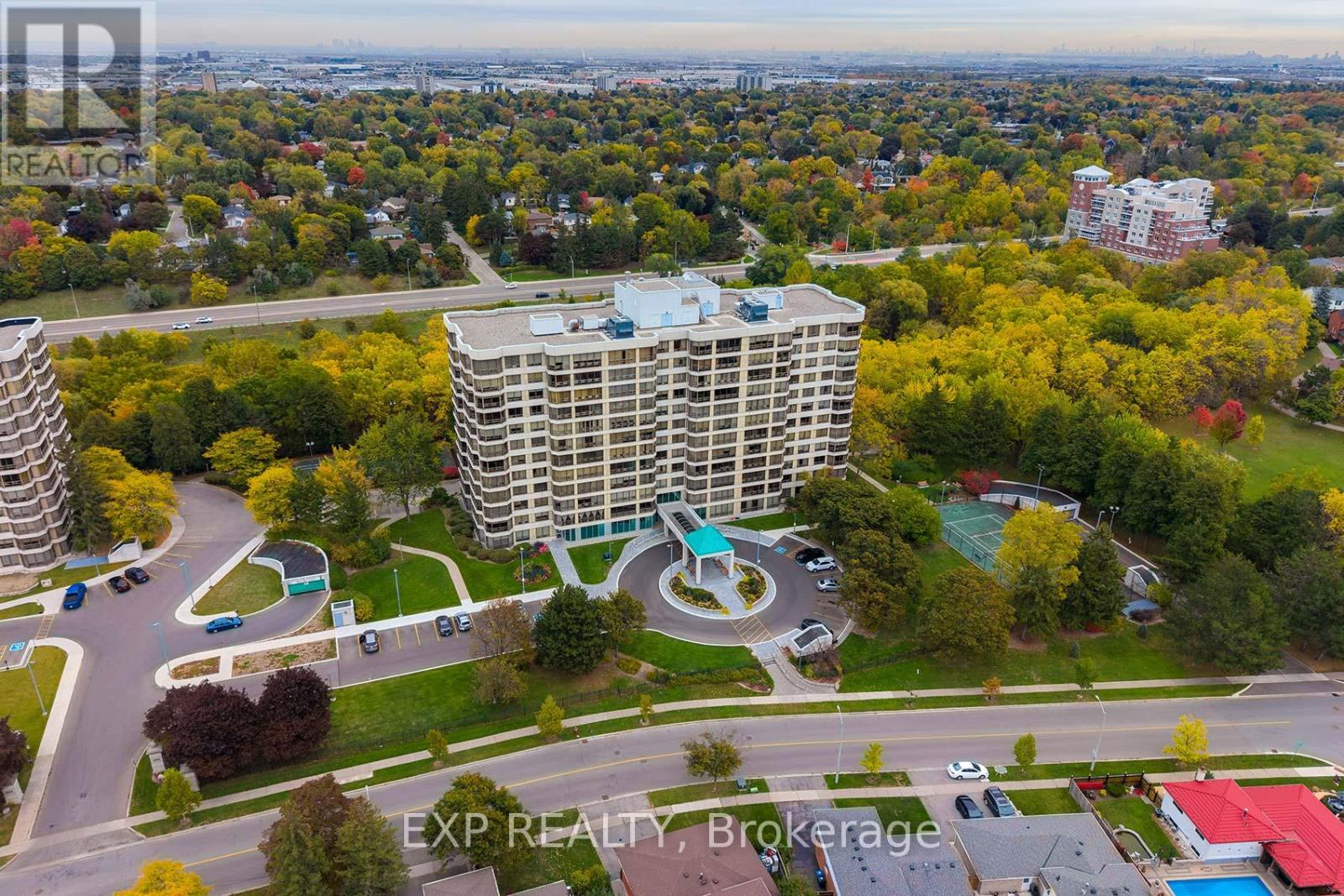 703 - 330 Mill Street S, Brampton, Ontario  L6Y 3V3 - Photo 41 - W12477507