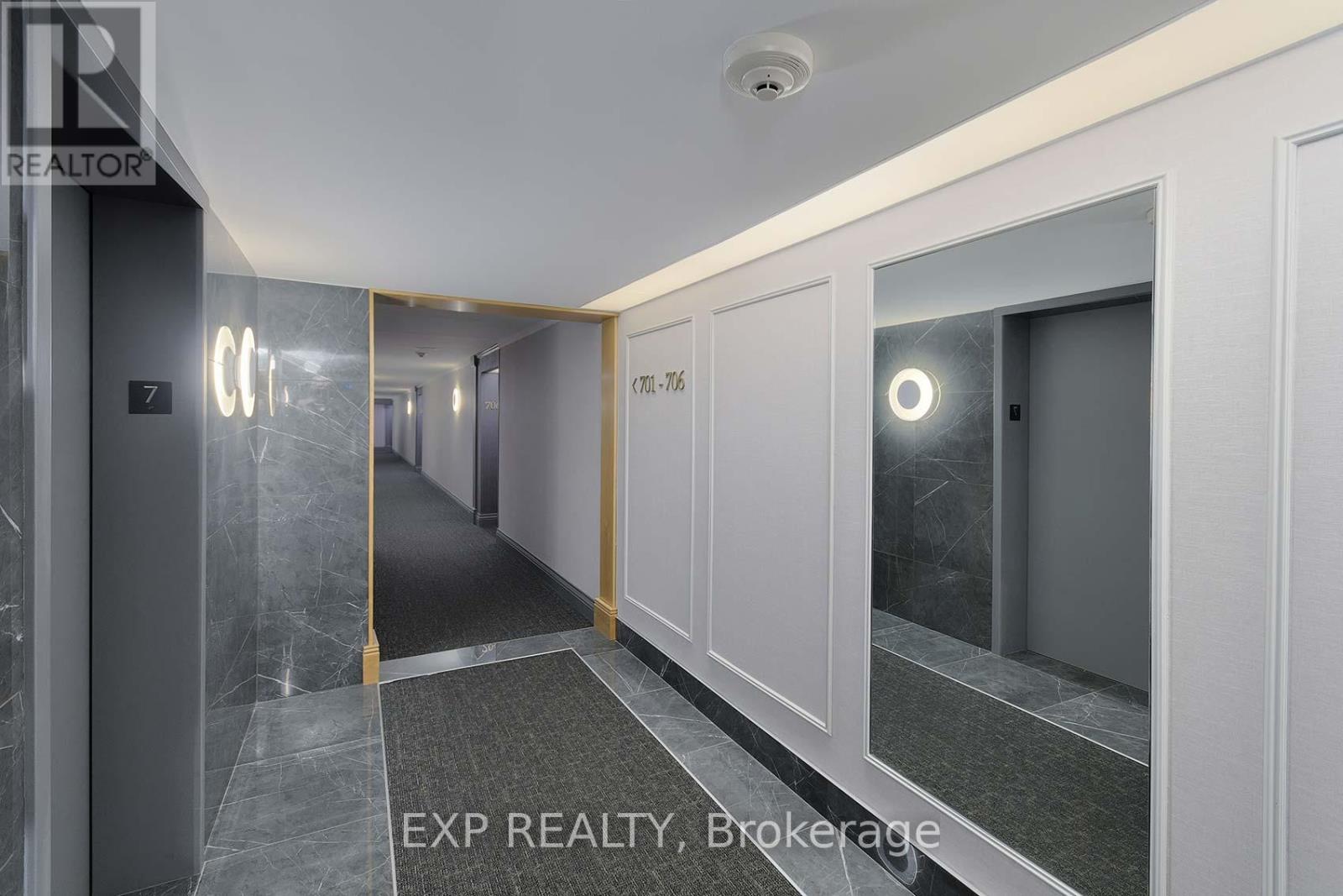 703 - 330 Mill Street S, Brampton, Ontario  L6Y 3V3 - Photo 7 - W12477507