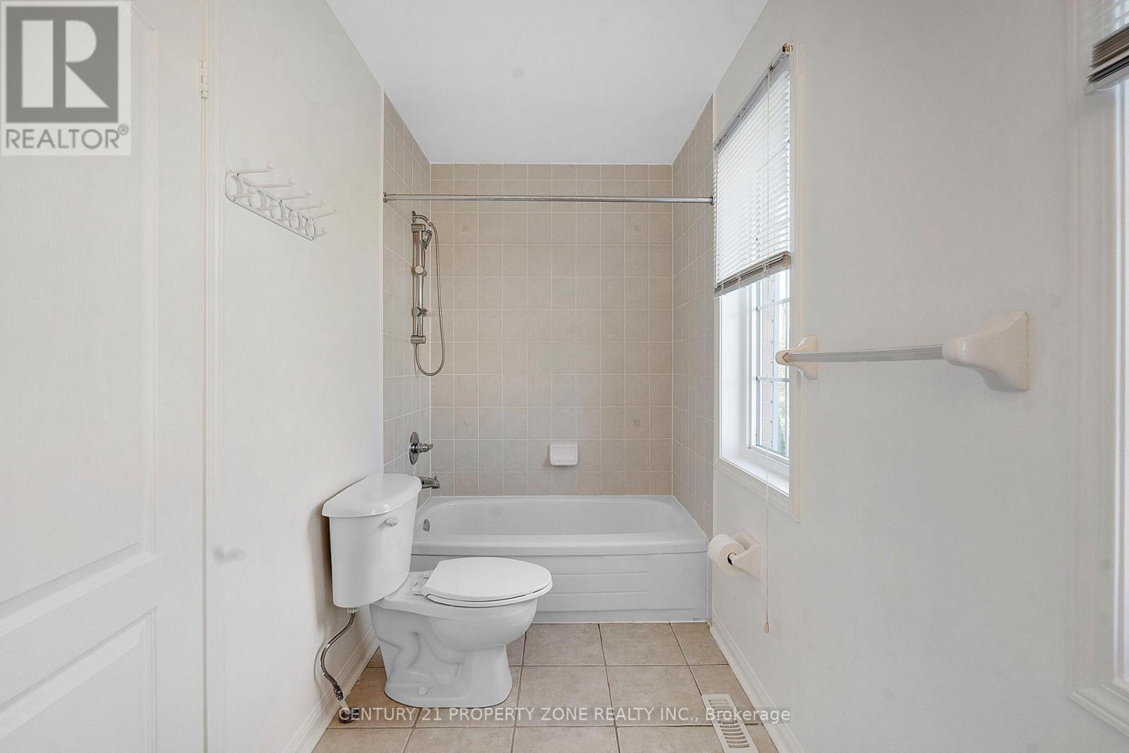 37 Clyde Road, Brampton, Ontario  L6X 0M6 - Photo 21 - W12477509