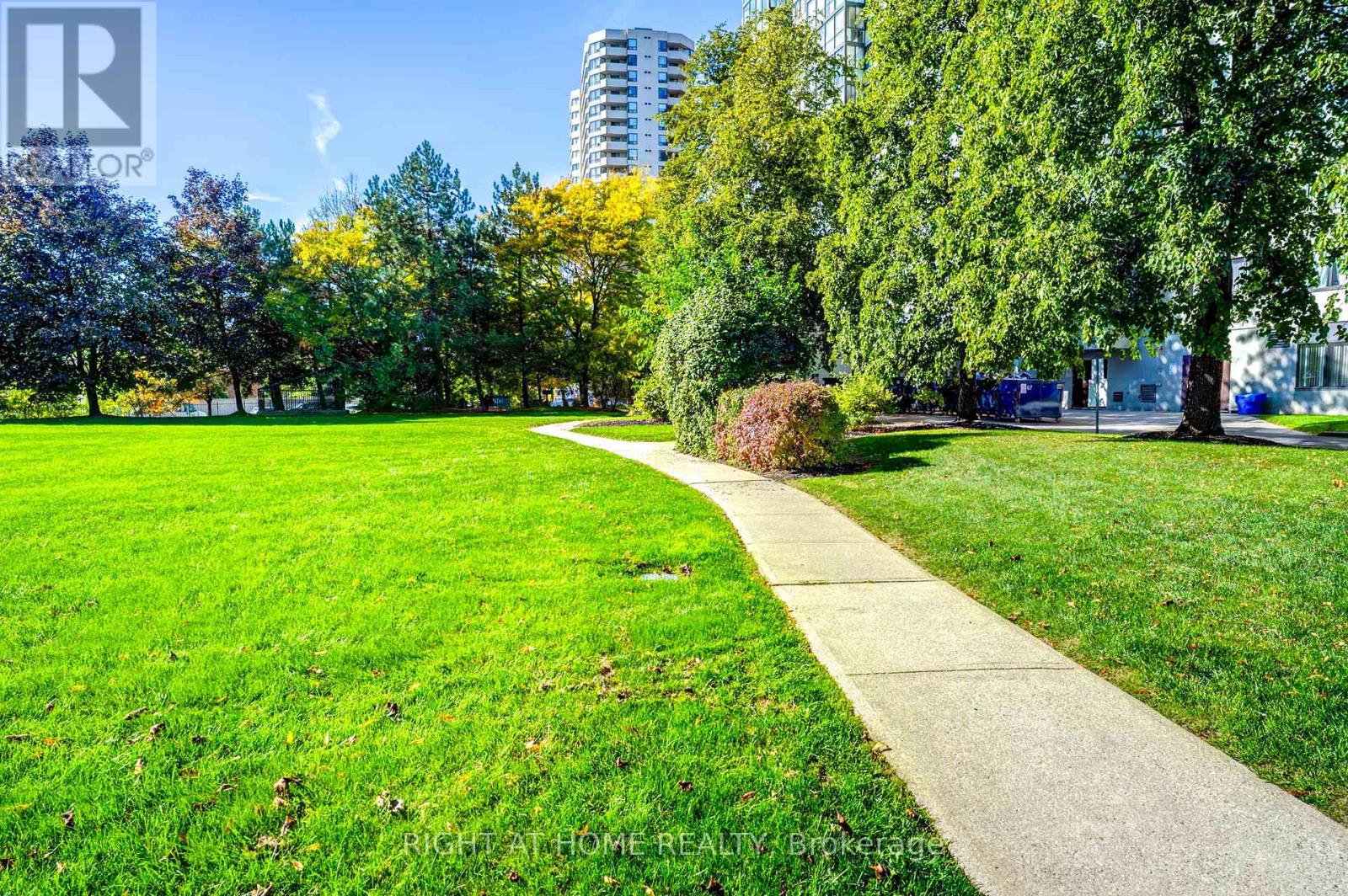 201 - 350 Webb Drive, Mississauga, Ontario  L5B 3W4 - Photo 22 - W12477519