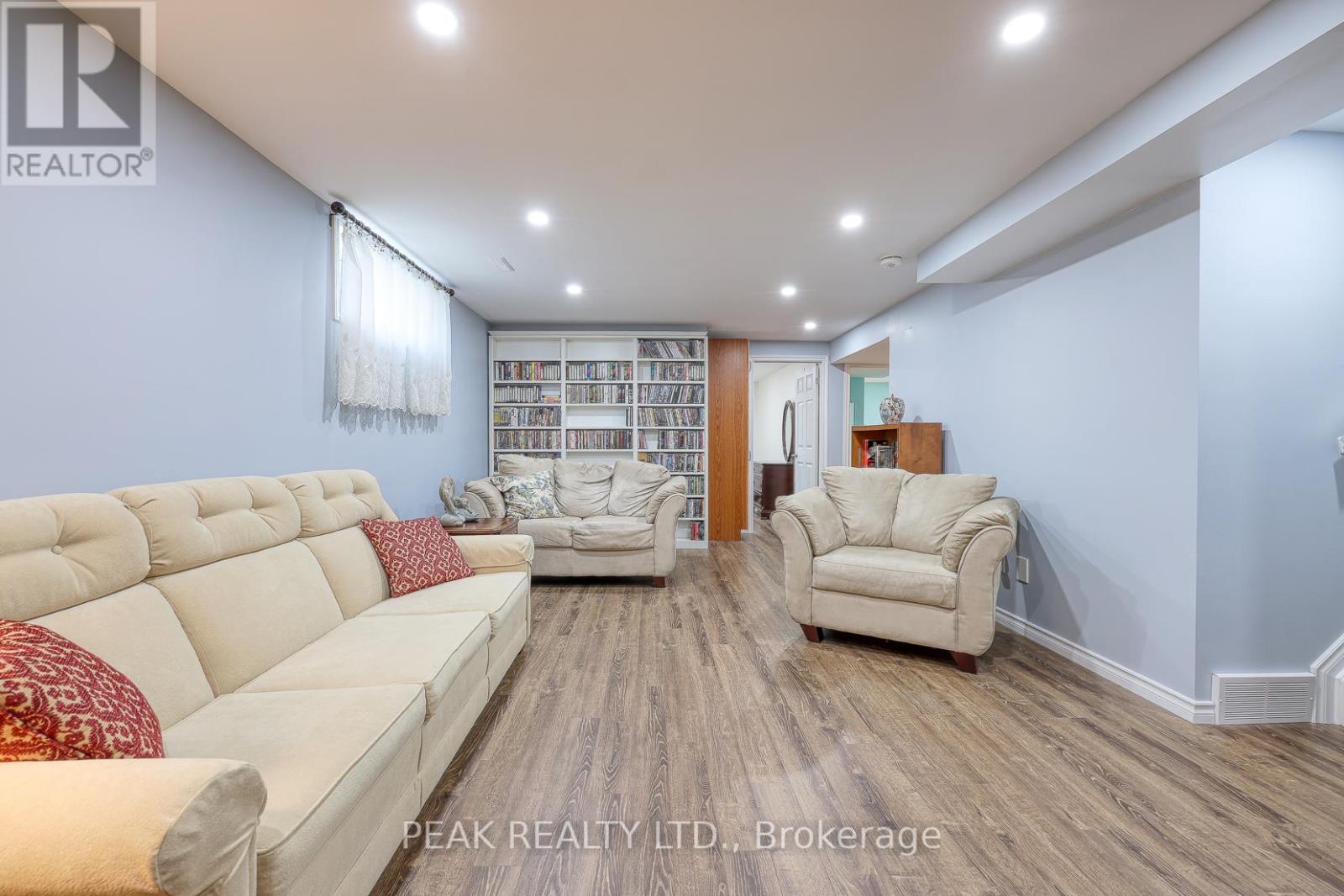217 North Street E, Tillsonburg, Ontario  N4G 1B8 - Photo 38 - X12477374