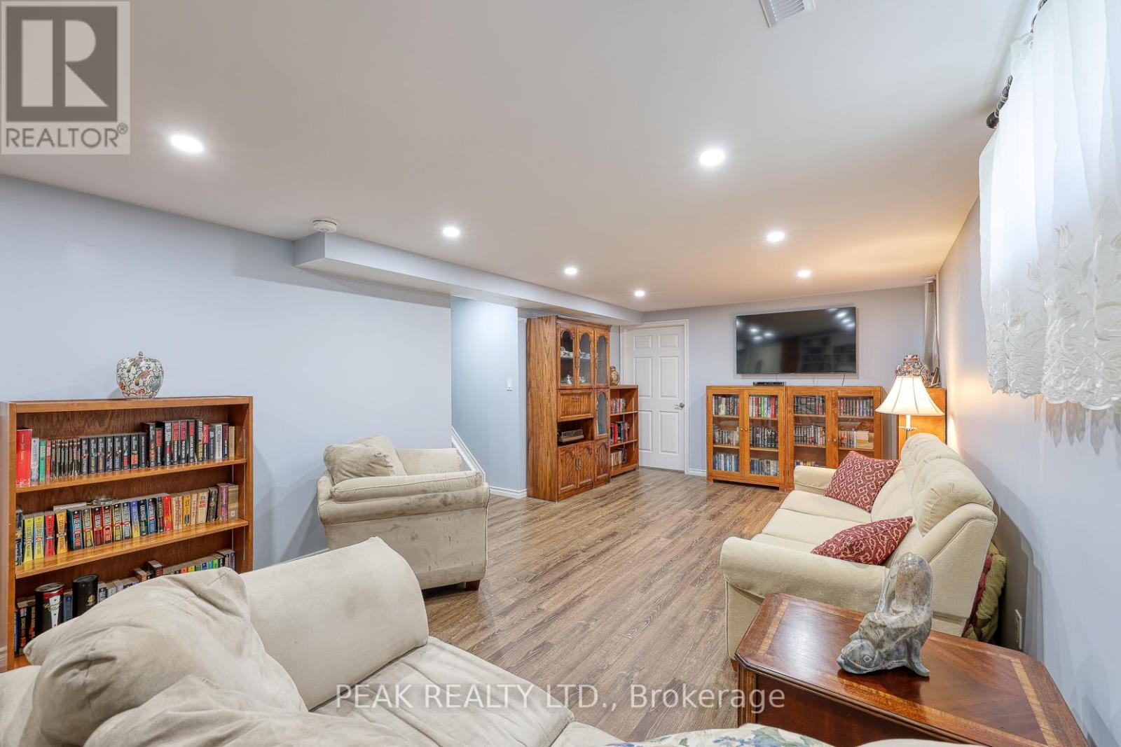 217 North Street E, Tillsonburg, Ontario  N4G 1B8 - Photo 40 - X12477374