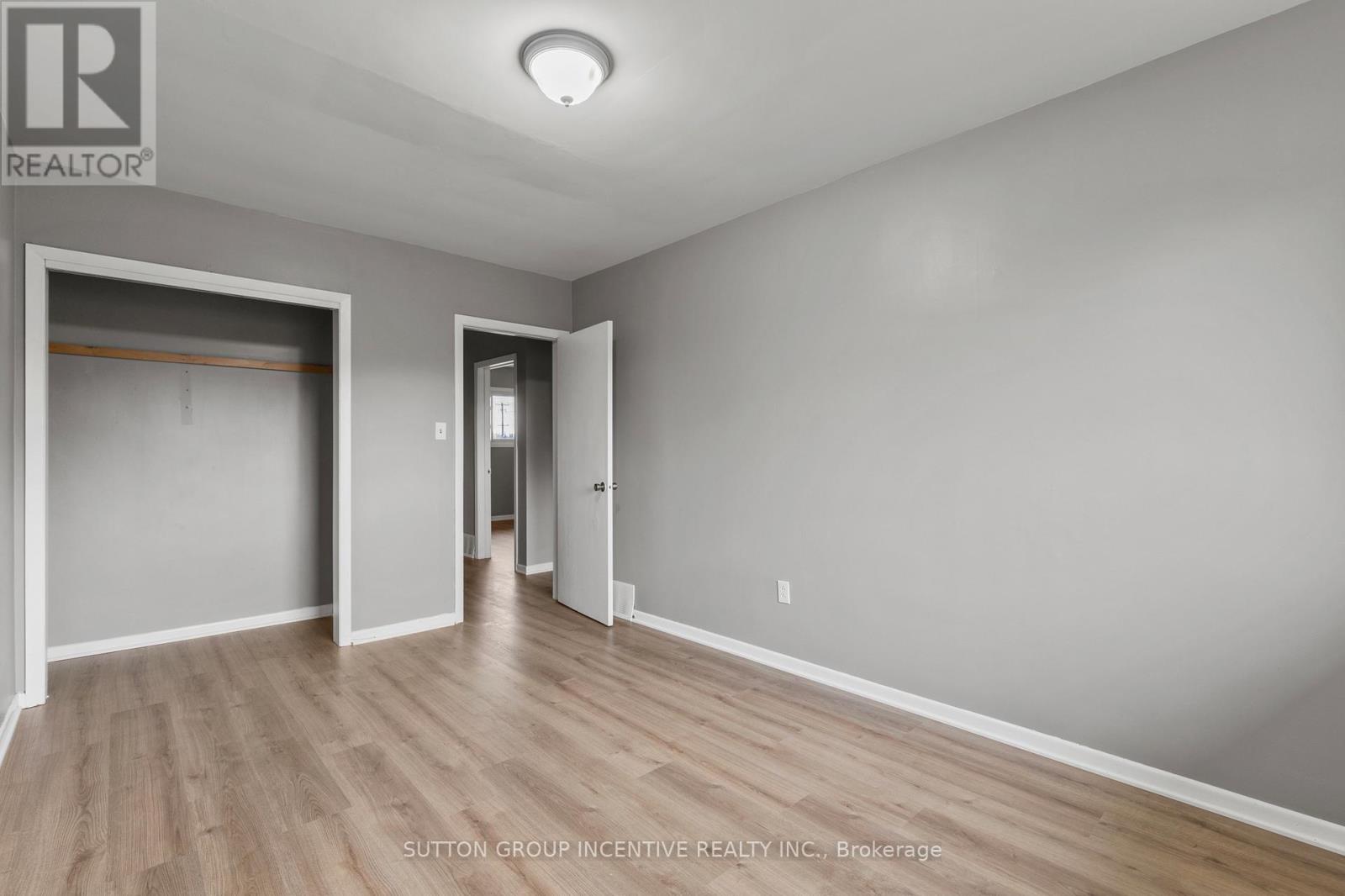 2 Hendershot Avenue, Welland, Ontario  L3B 1G9 - Photo 24 - X12477427