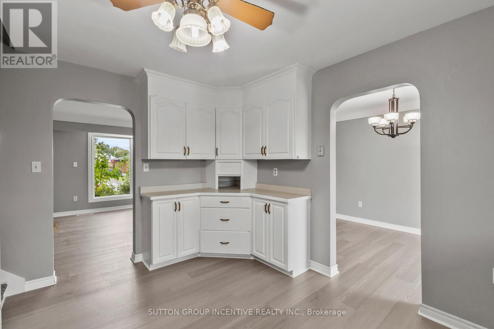 2 Hendershot Avenue, Welland, Ontario  L3B 1G9 - Photo 7 - X12477427