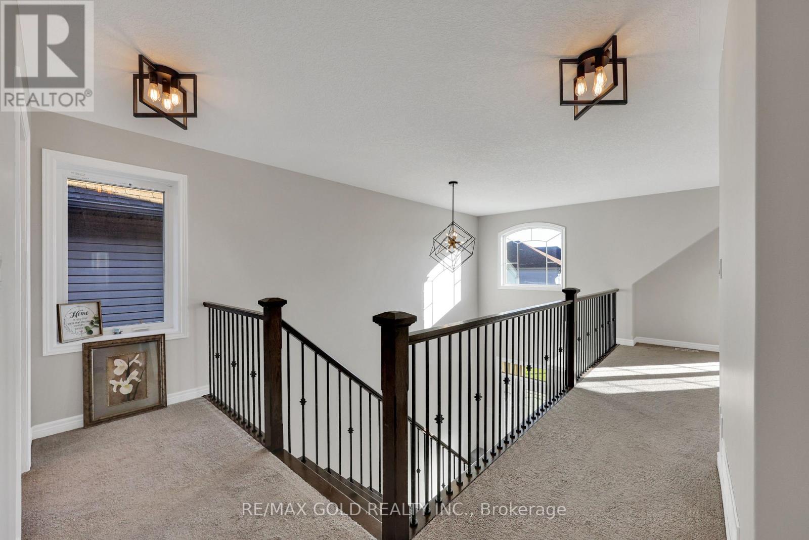 137 Passchendaele Street, Woodstock, Ontario  N0J 1M0 - Photo 22 - X12477440