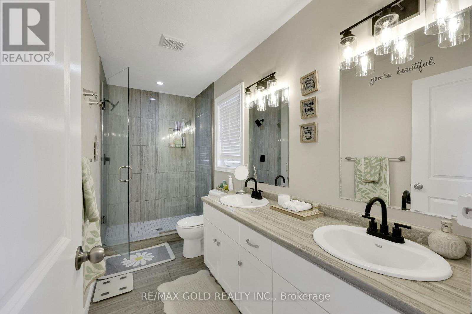 137 Passchendaele Street, Woodstock, Ontario  N0J 1M0 - Photo 28 - X12477440