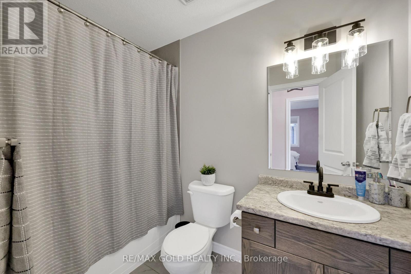 137 Passchendaele Street, Woodstock, Ontario  N0J 1M0 - Photo 30 - X12477440