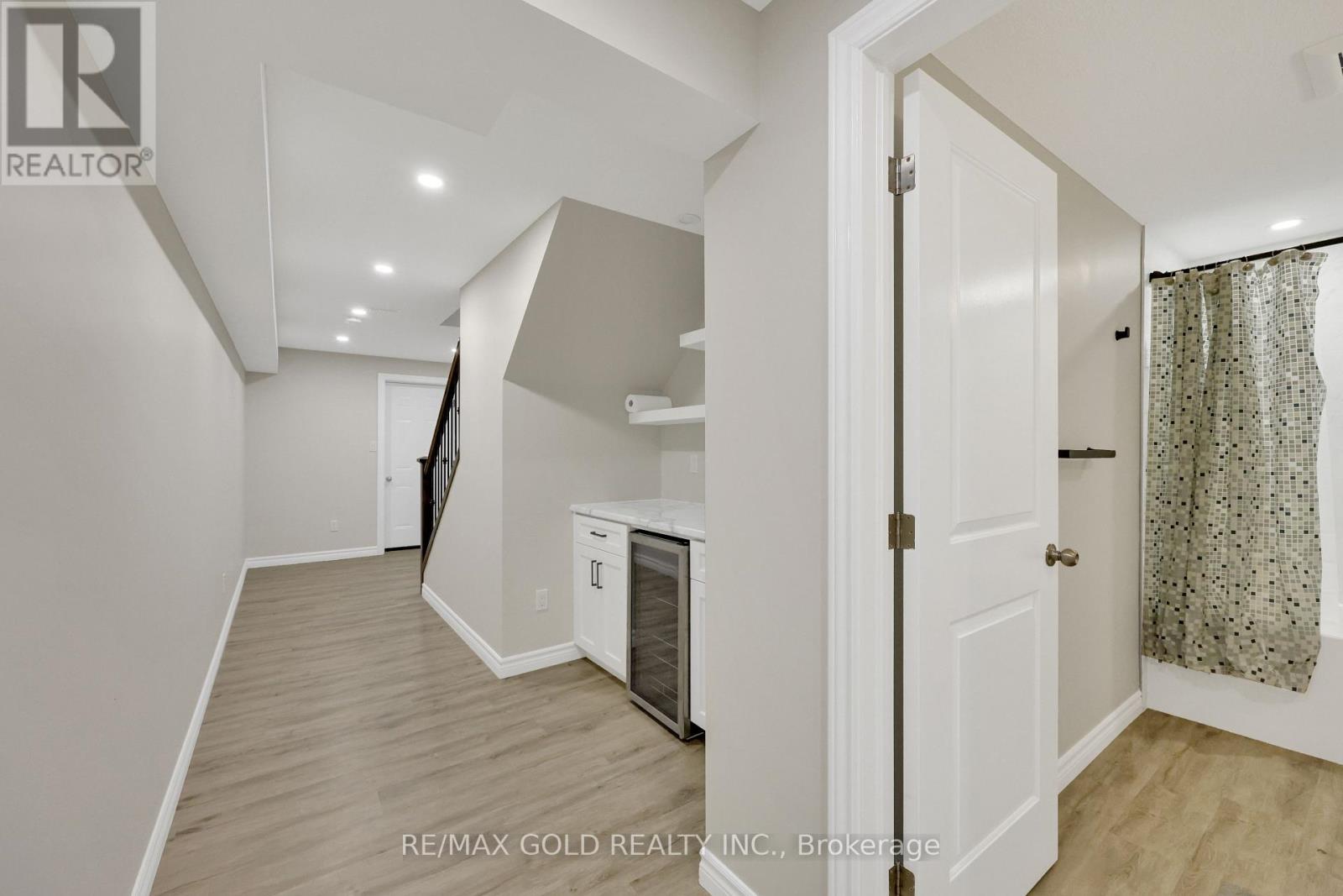 137 Passchendaele Street, Woodstock, Ontario  N0J 1M0 - Photo 36 - X12477440