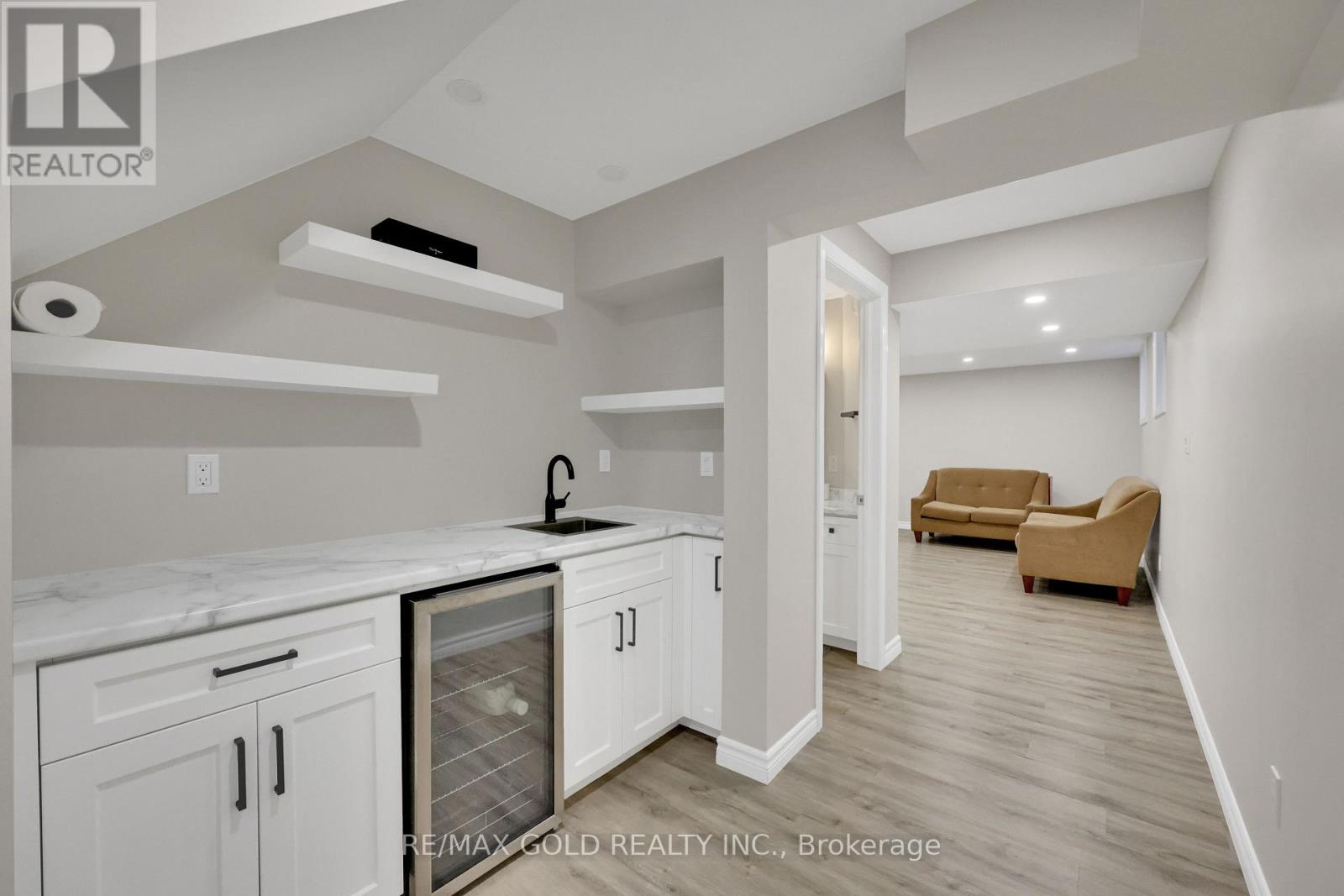 137 Passchendaele Street, Woodstock, Ontario  N0J 1M0 - Photo 38 - X12477440