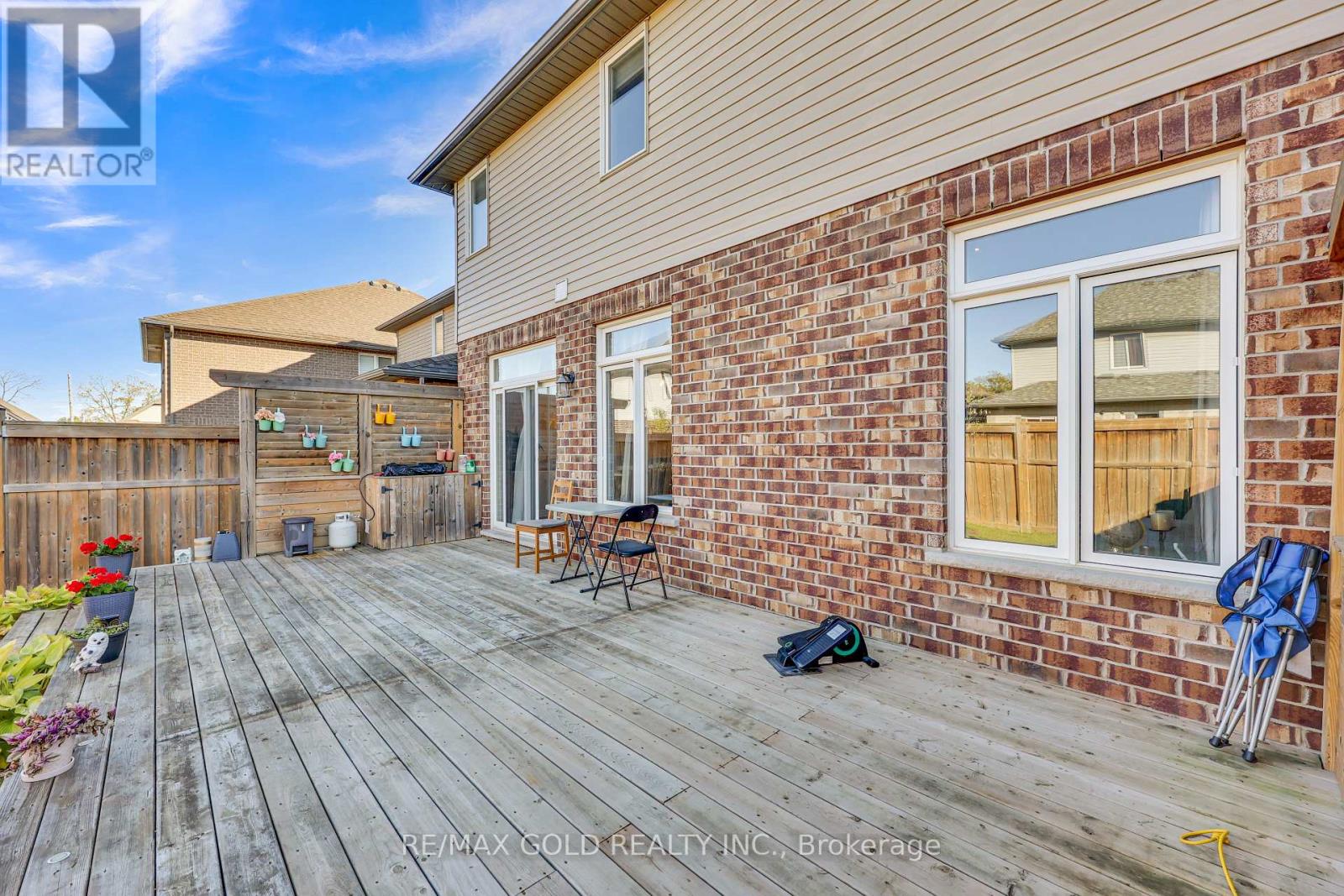 137 Passchendaele Street, Woodstock, Ontario  N0J 1M0 - Photo 46 - X12477440