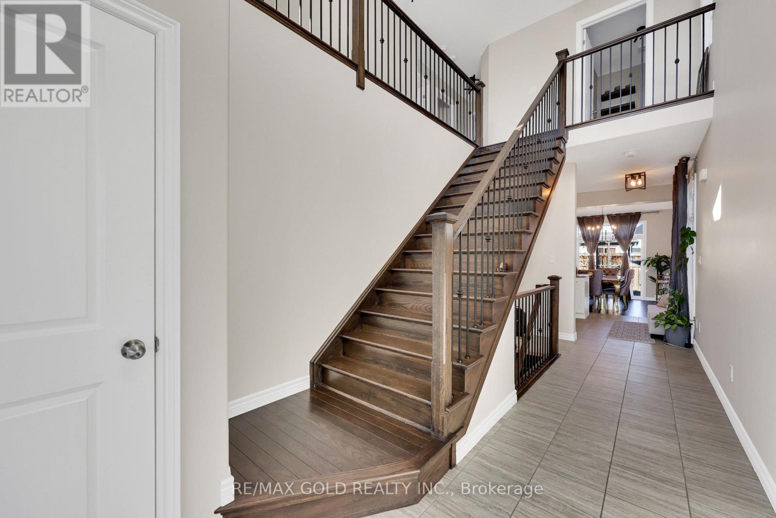137 Passchendaele Street, Woodstock, Ontario  N0J 1M0 - Photo 7 - X12477440