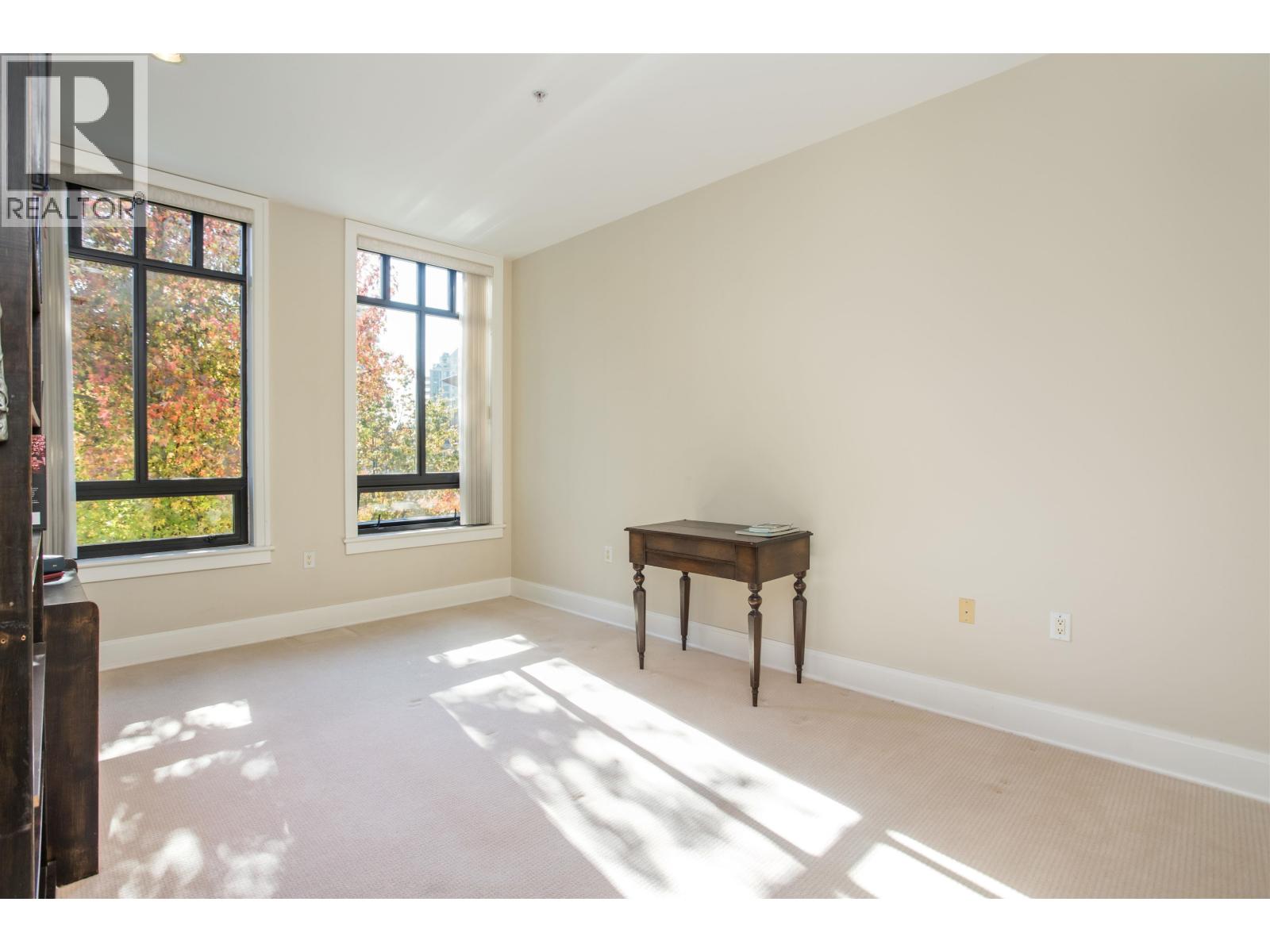 301 605 Clyde Avenue, West Vancouver, British Columbia  V7T 1C7 - Photo 19 - R3059314