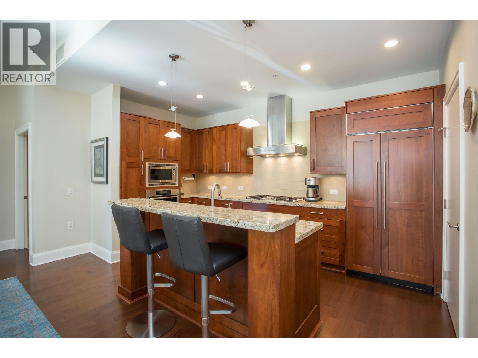 301 605 Clyde Avenue, West Vancouver, British Columbia  V7T 1C7 - Photo 8 - R3059314