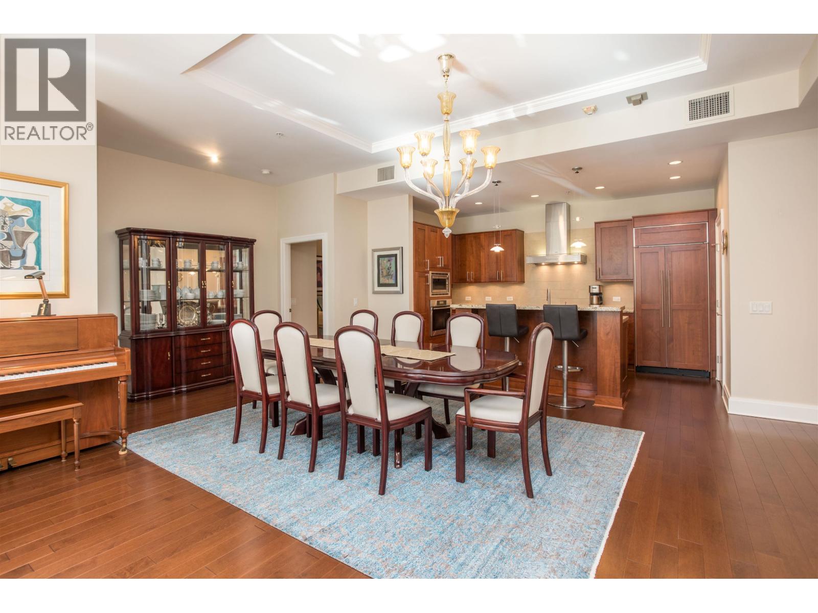 301 605 Clyde Avenue, West Vancouver, British Columbia  V7T 1C7 - Photo 7 - R3059314