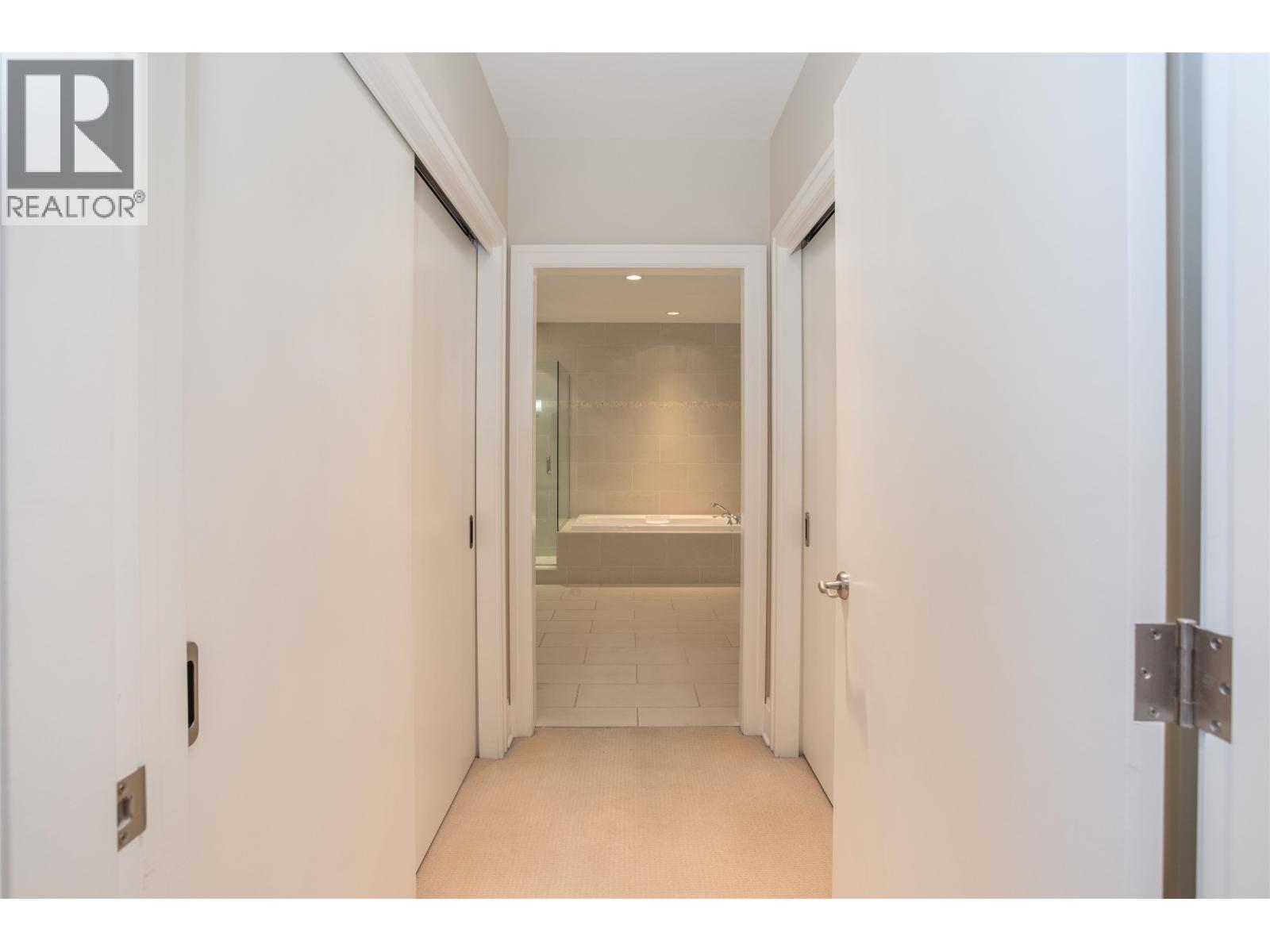 301 605 Clyde Avenue, West Vancouver, British Columbia  V7T 1C7 - Photo 16 - R3059314