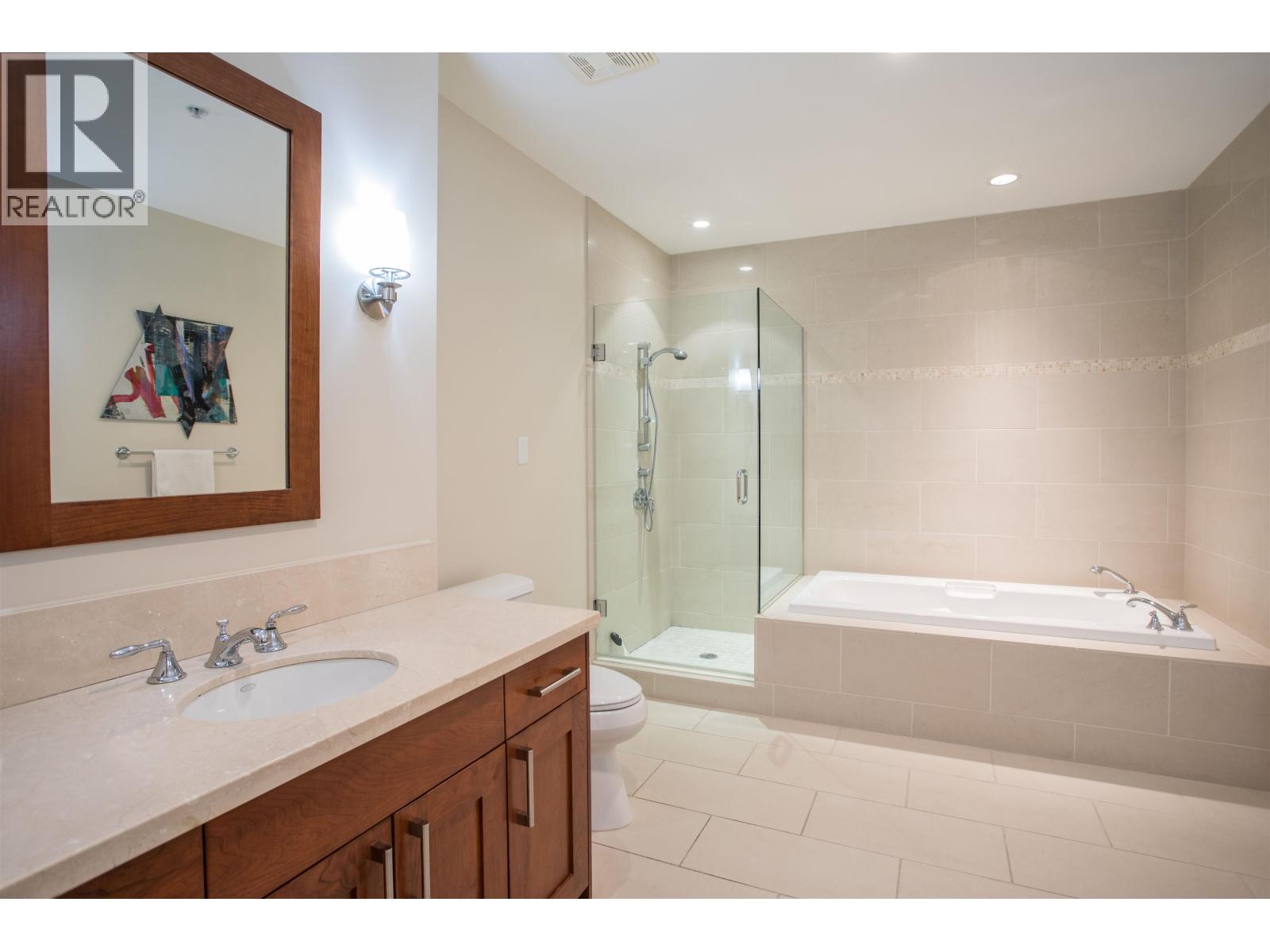 301 605 Clyde Avenue, West Vancouver, British Columbia  V7T 1C7 - Photo 18 - R3059314