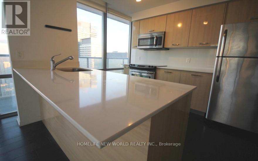 4605 - 832 Bay Street, Toronto, Ontario  M5S 1Z6 - Photo 3 - C12477525