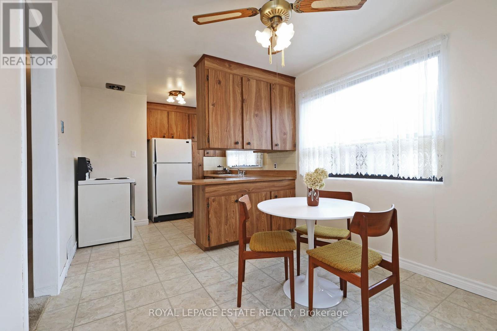 9 Peking Road, Toronto, Ontario  M1J 2X2 - Photo 11 - E12477524