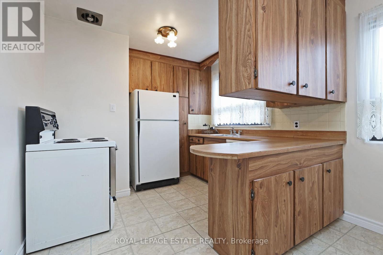 9 Peking Road, Toronto, Ontario  M1J 2X2 - Photo 13 - E12477524
