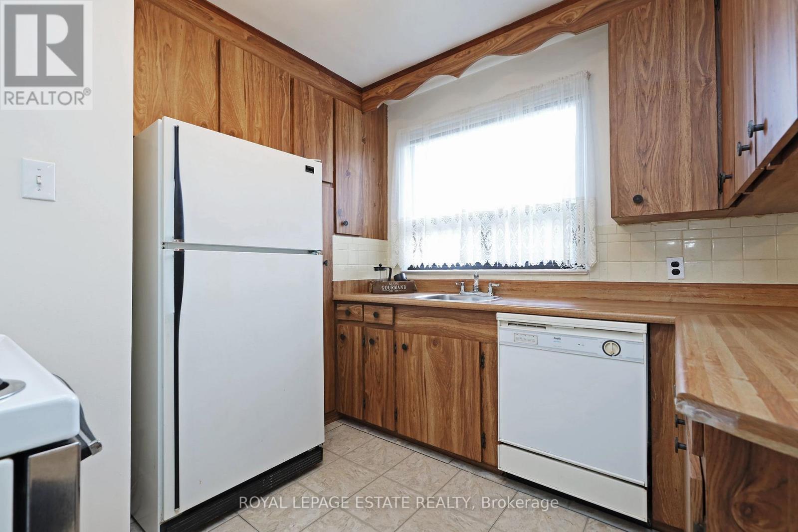 9 Peking Road, Toronto, Ontario  M1J 2X2 - Photo 14 - E12477524