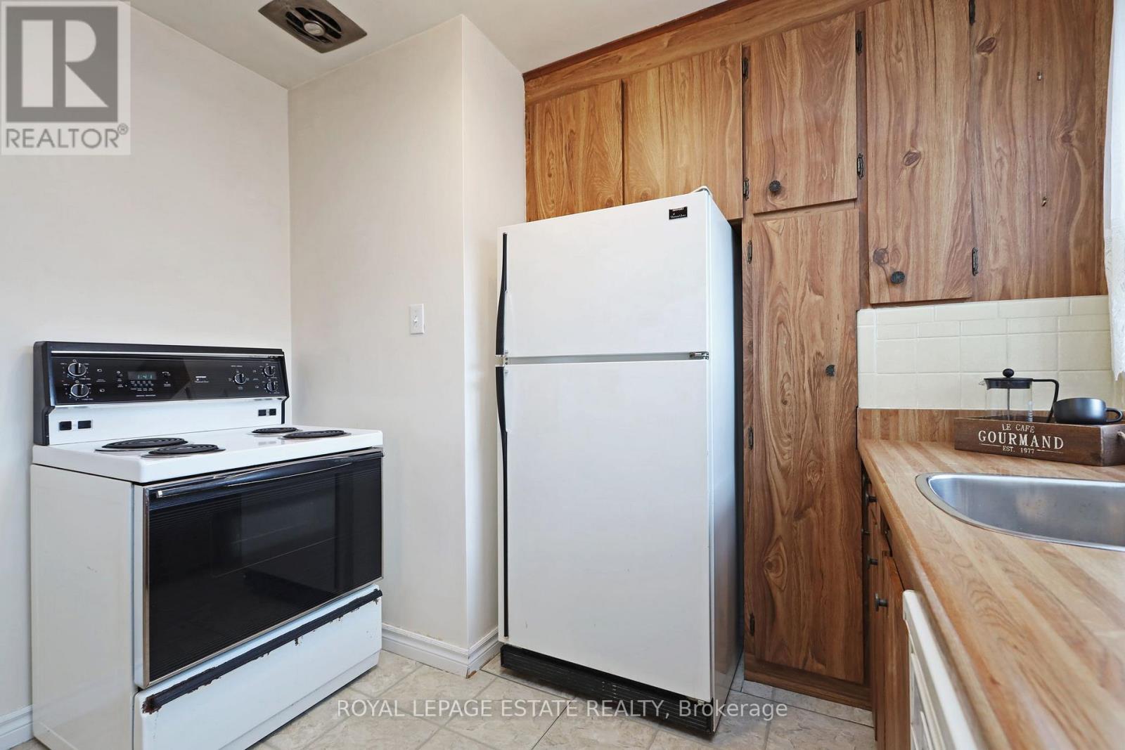 9 Peking Road, Toronto, Ontario  M1J 2X2 - Photo 16 - E12477524