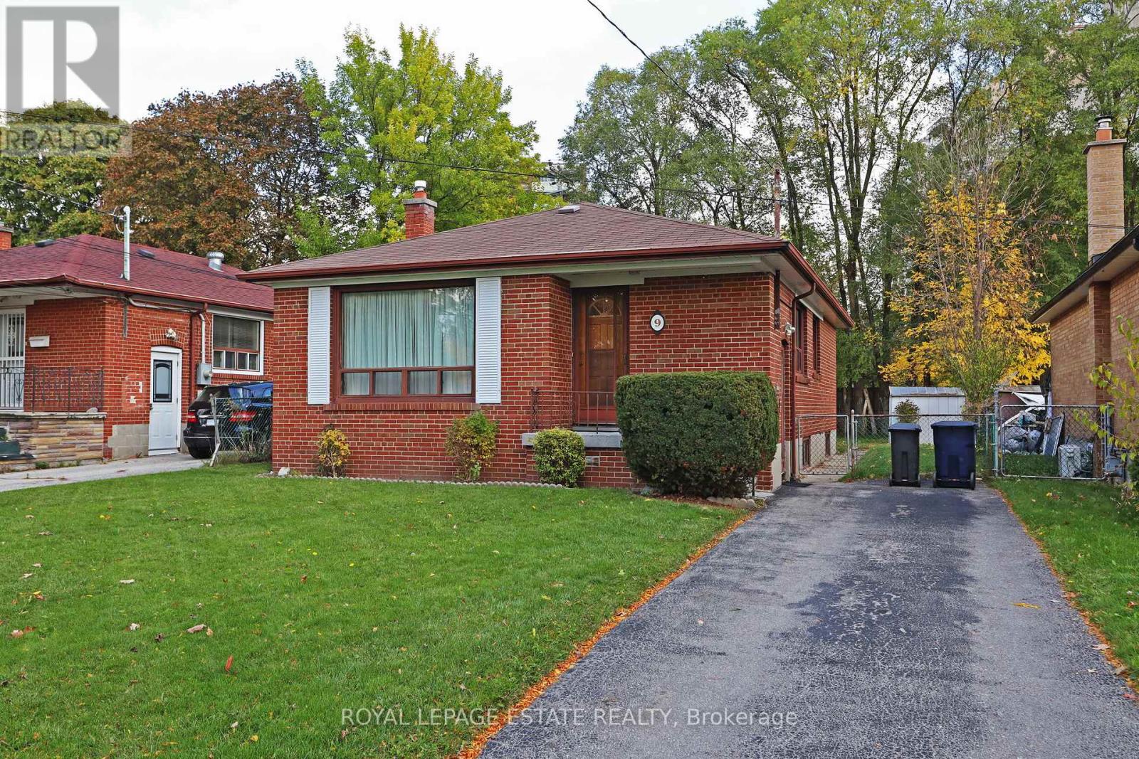 9 Peking Road, Toronto, Ontario  M1J 2X2 - Photo 2 - E12477524