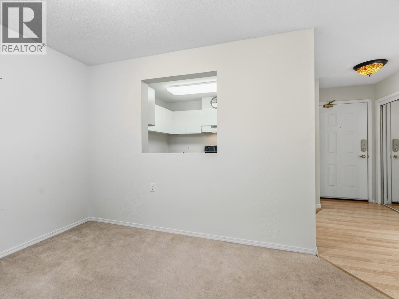 303 55 Blackberry Drive, New Westminster, British Columbia  V3L 5S7 - Photo 9 - R3061003