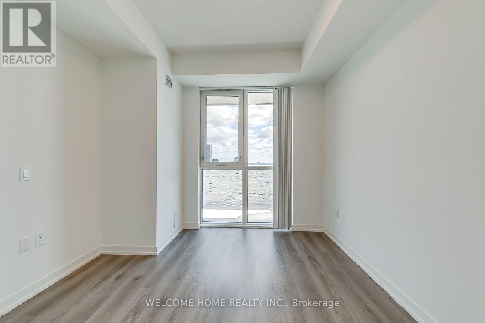 2706 - 28 Interchange Way, Vaughan, Ontario  L4K 0P8 - Photo 14 - N12477534
