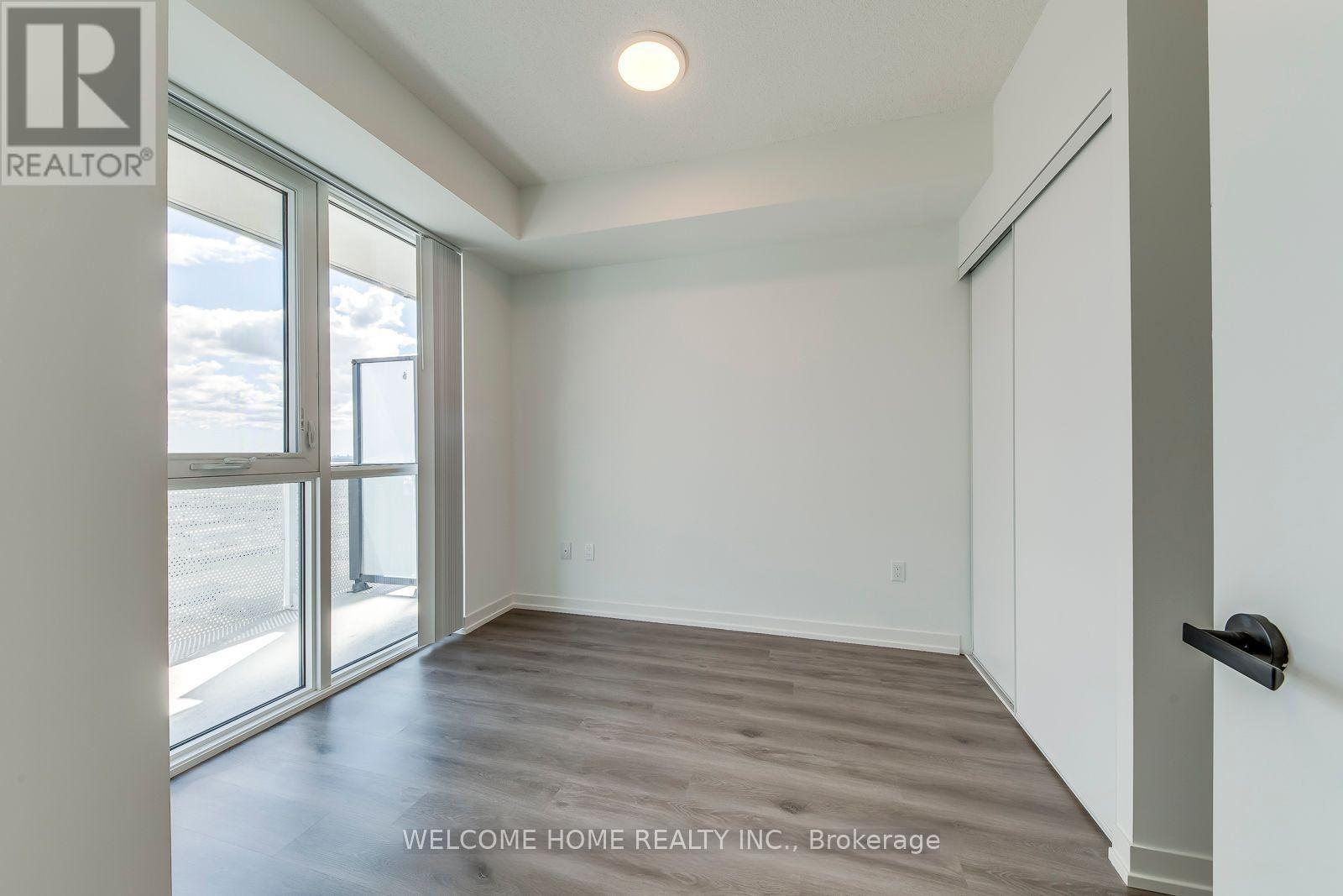 2706 - 28 Interchange Way, Vaughan, Ontario  L4K 0P8 - Photo 15 - N12477534