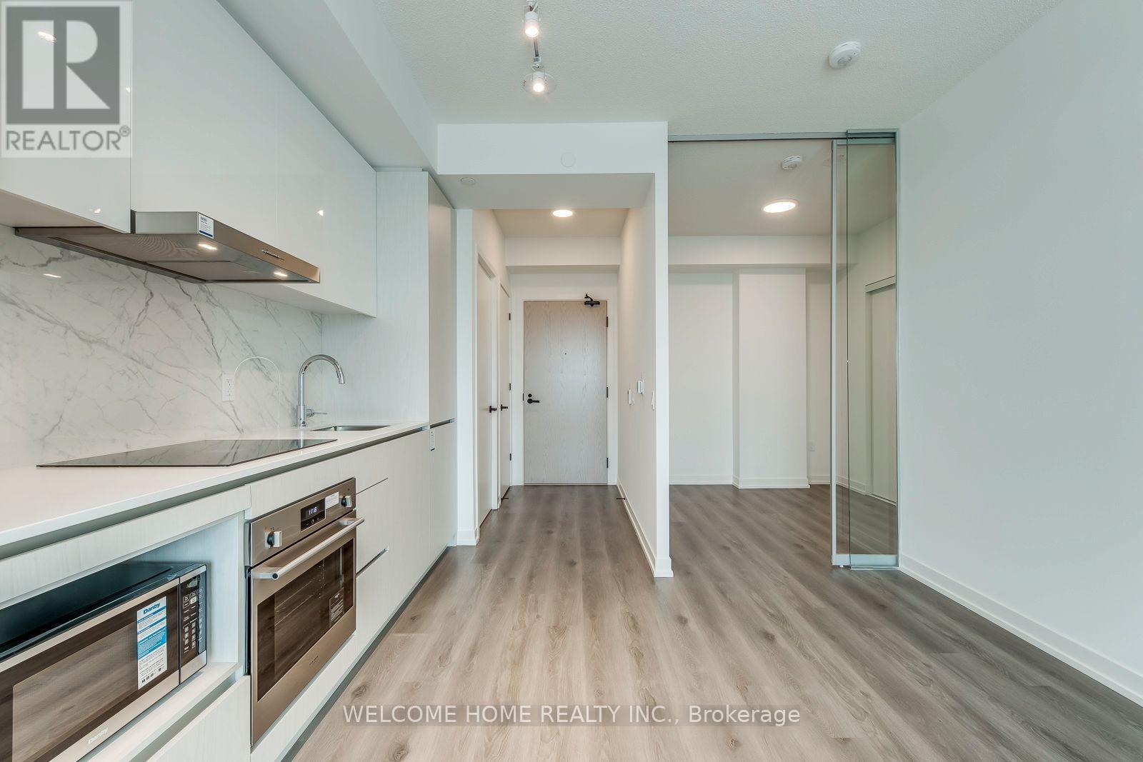 2706 - 28 Interchange Way, Vaughan, Ontario  L4K 0P8 - Photo 6 - N12477534