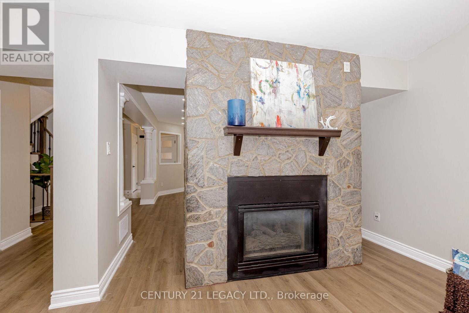23 Alaskan Summit Court, Brampton, Ontario  L6R 1P1 - Photo 12 - W12477531