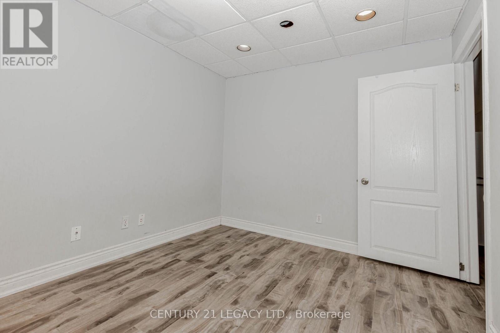 23 Alaskan Summit Court, Brampton, Ontario  L6R 1P1 - Photo 43 - W12477531