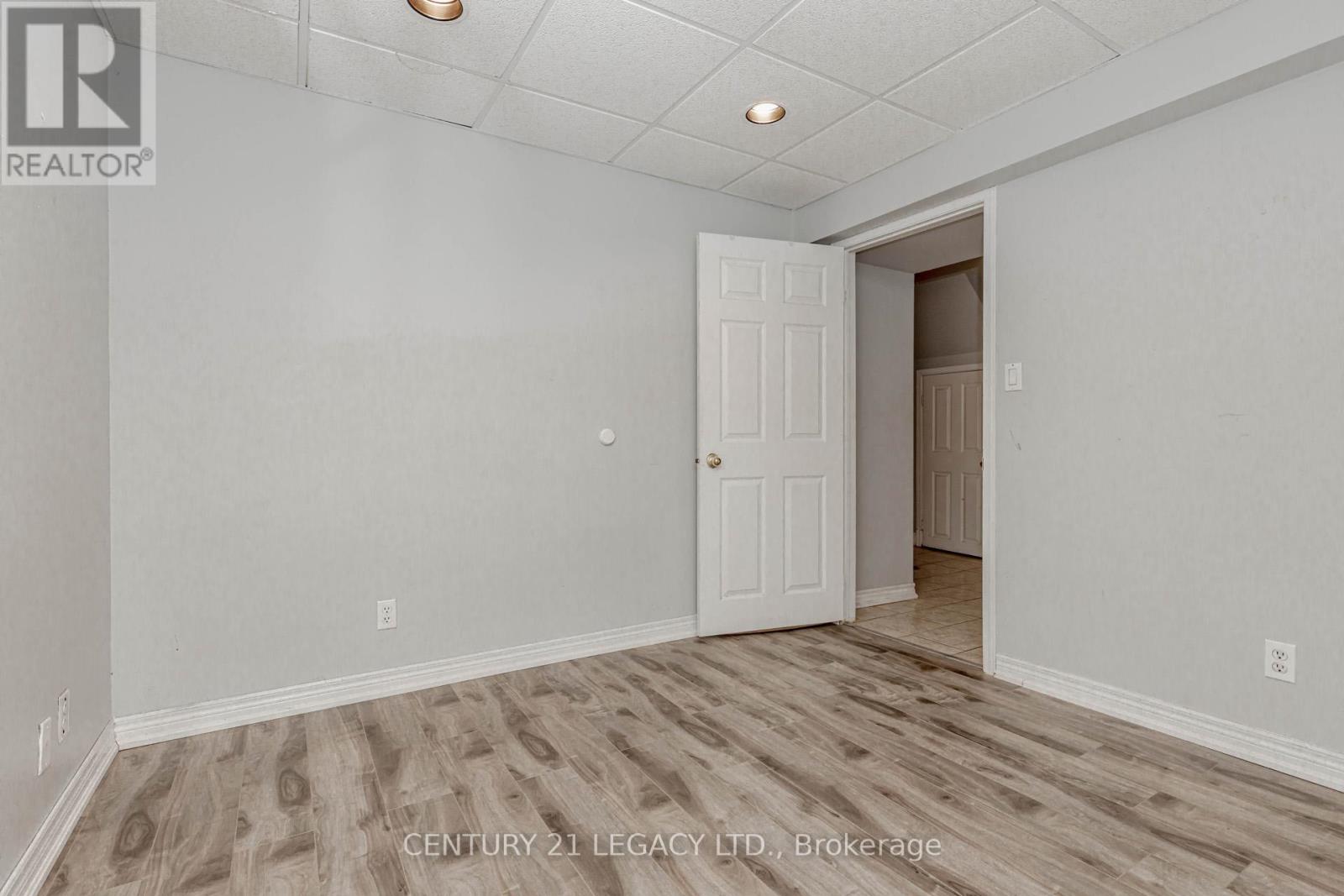 23 Alaskan Summit Court, Brampton, Ontario  L6R 1P1 - Photo 47 - W12477531