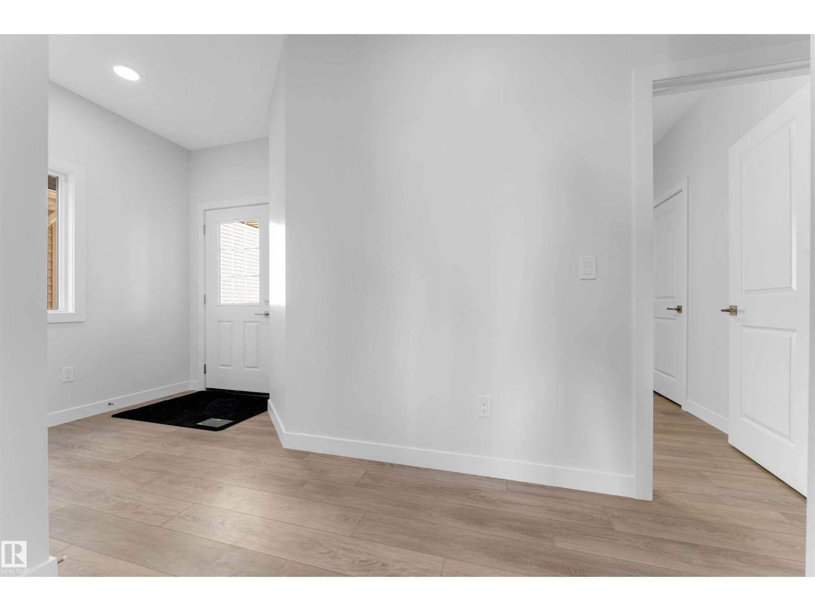 1524 11 Av Nw, Edmonton, Alberta  T6T 2W4 - Photo 11 - E4463148