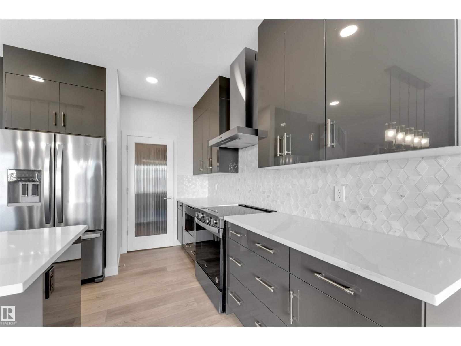1524 11 Av Nw, Edmonton, Alberta  T6T 2W4 - Photo 23 - E4463148