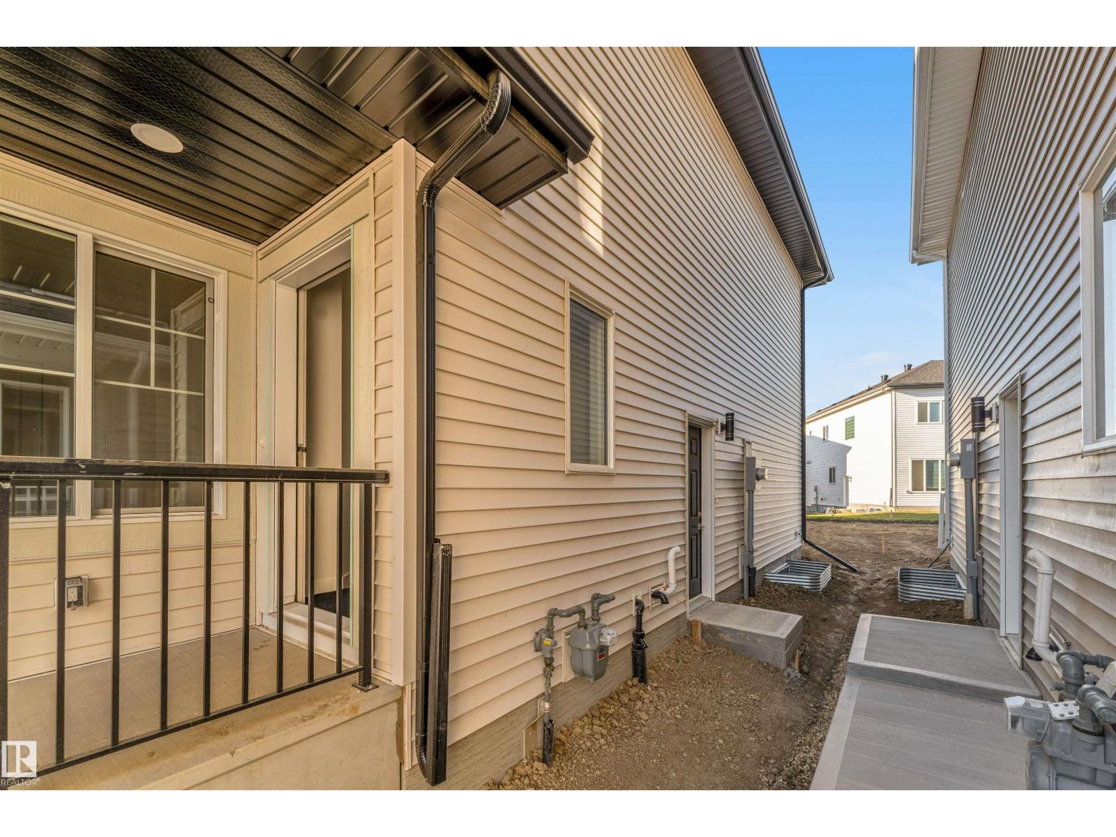 1524 11 Av Nw, Edmonton, Alberta  T6T 2W4 - Photo 4 - E4463148