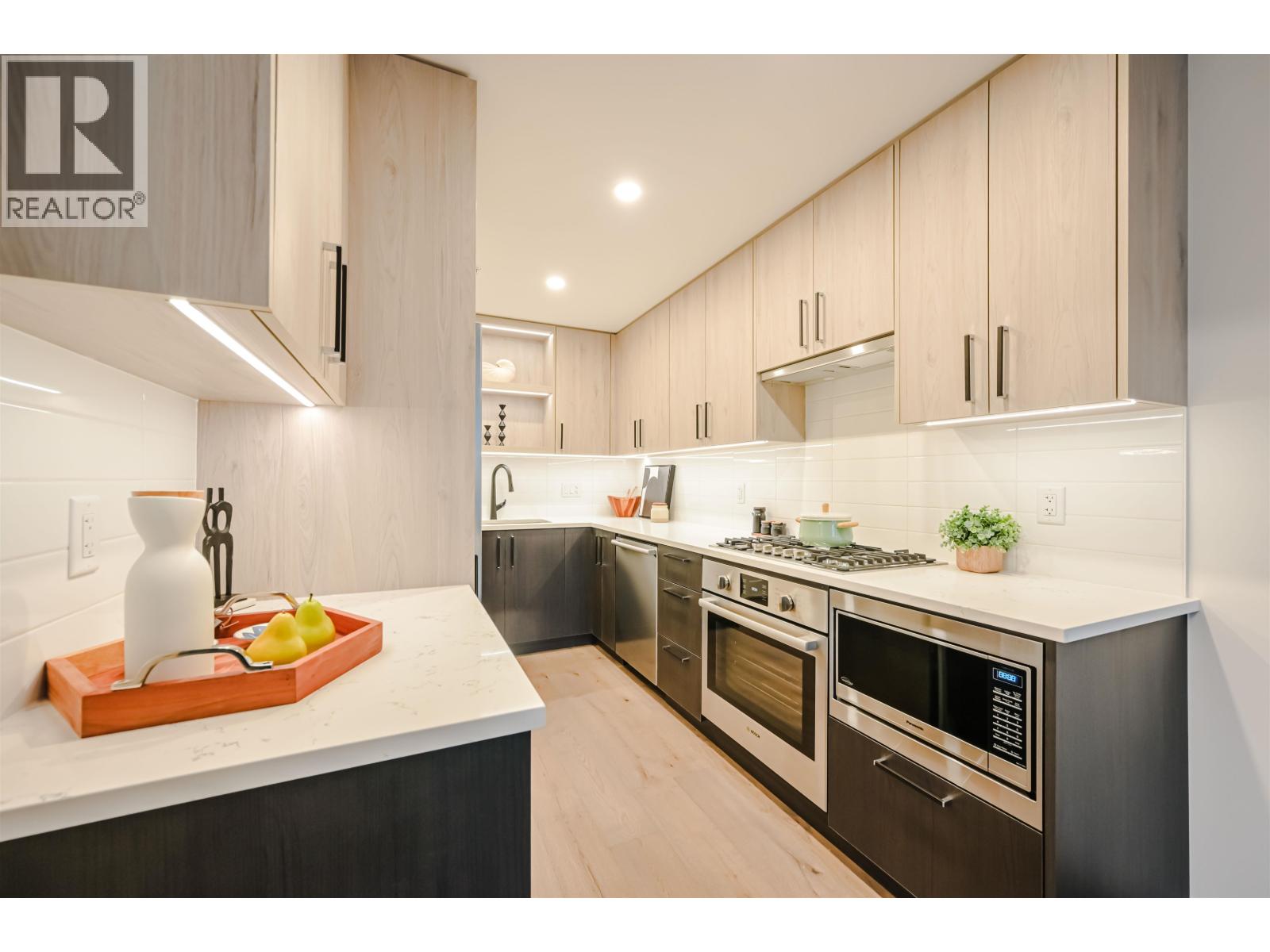 303 6859 Cambie Street, Vancouver, British Columbia  V6P 0M4 - Photo 8 - R3059970