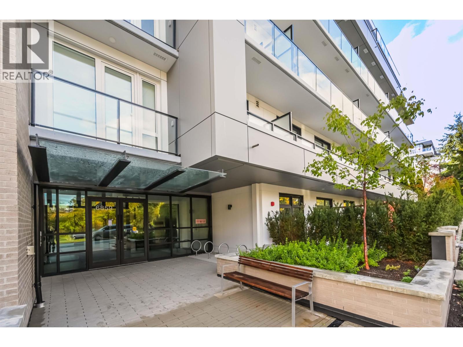 303 6859 Cambie Street, Vancouver, British Columbia  V6P 0M4 - Photo 4 - R3059970