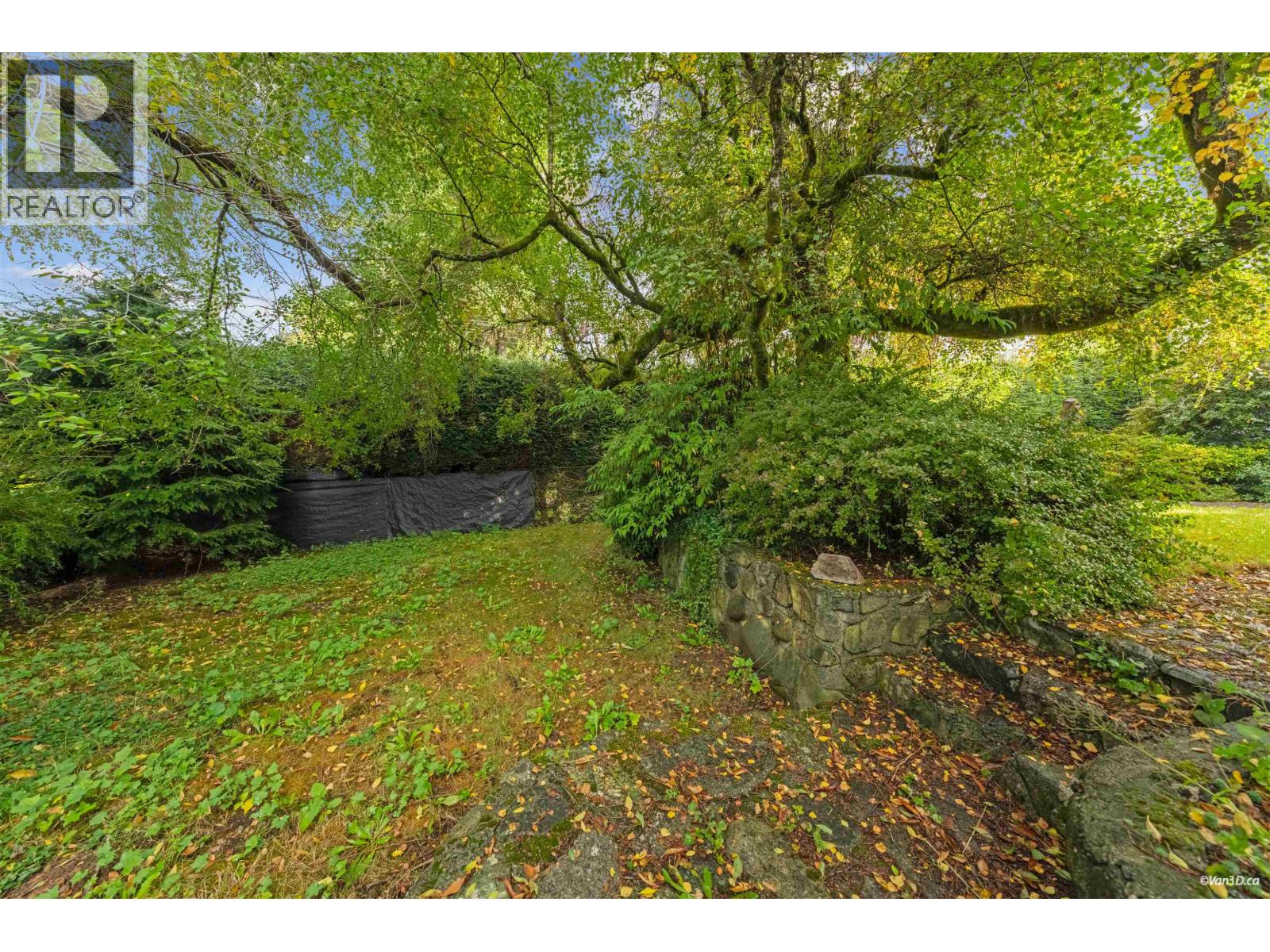 854 Kinsac Street, Coquitlam, British Columbia  V3J 4T7 - Photo 35 - R3061059